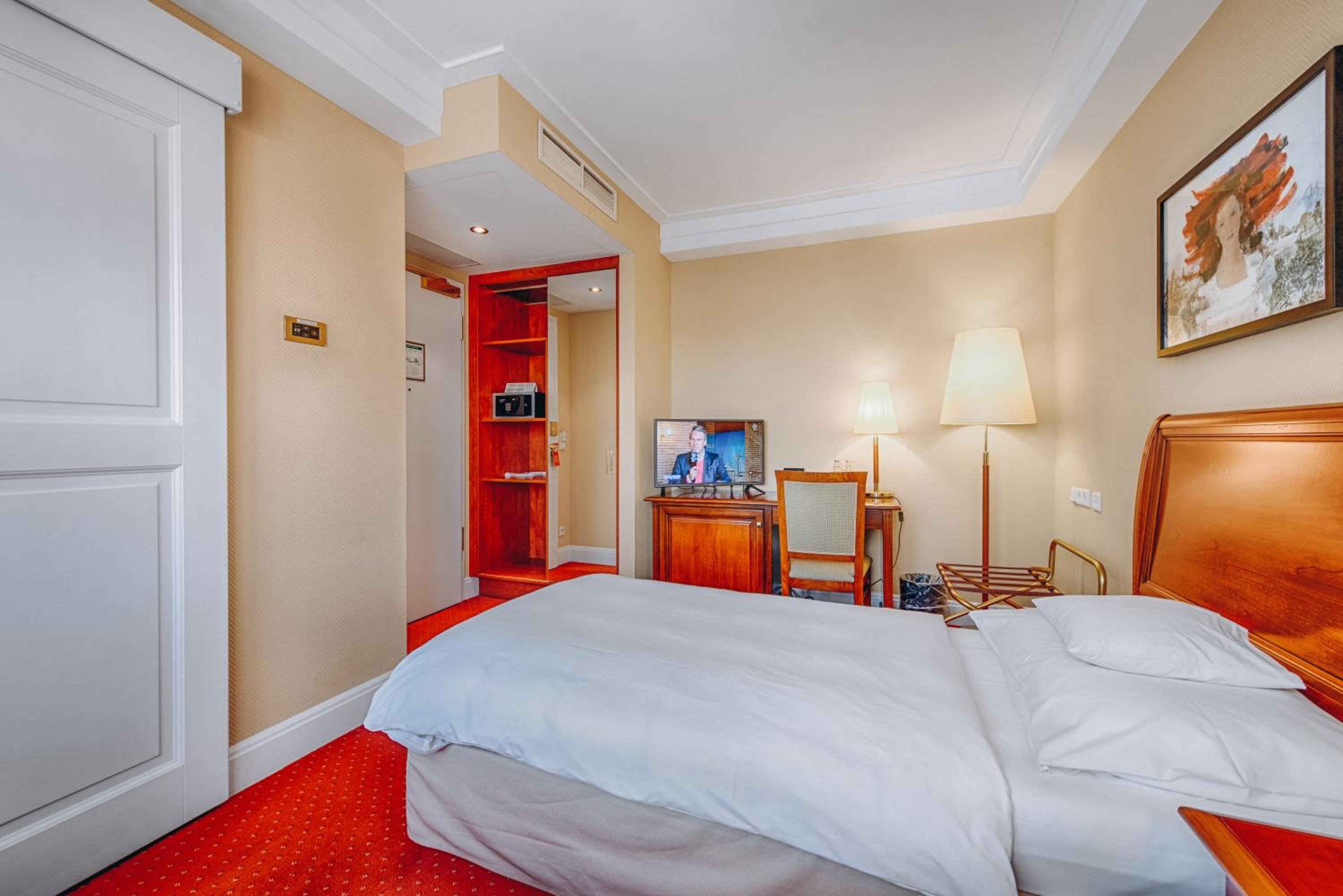 Standard Single Room photo 2