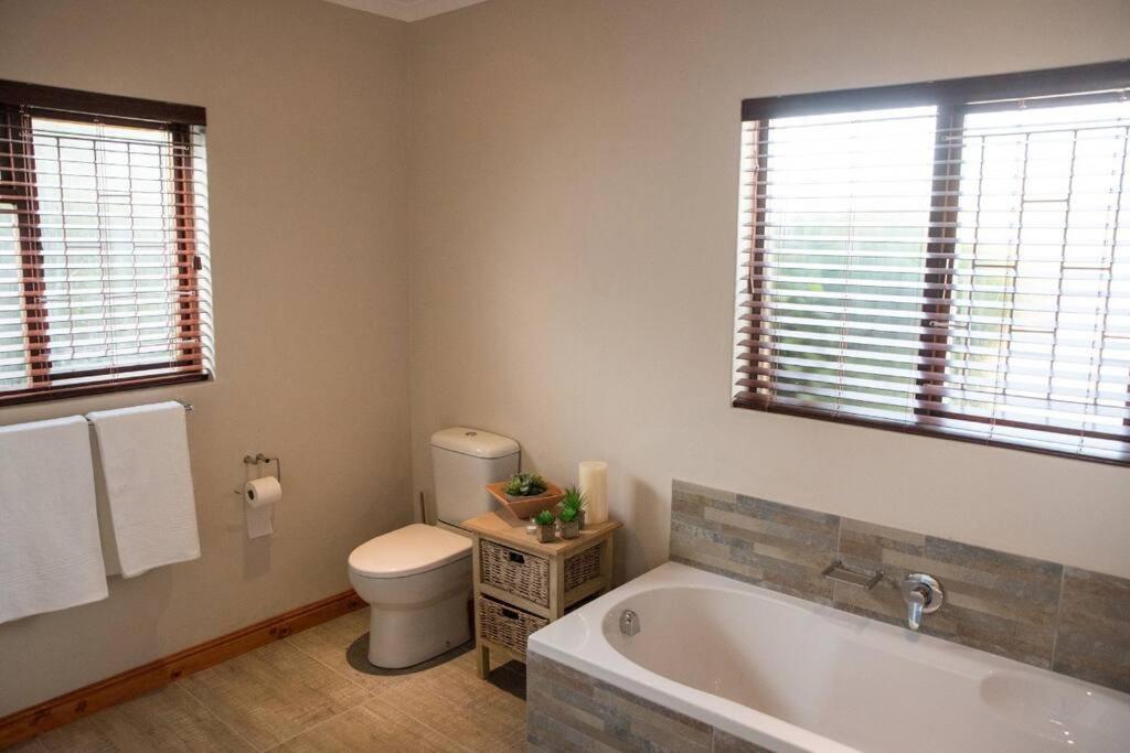 One-Bedroom Apartment - Photo 7