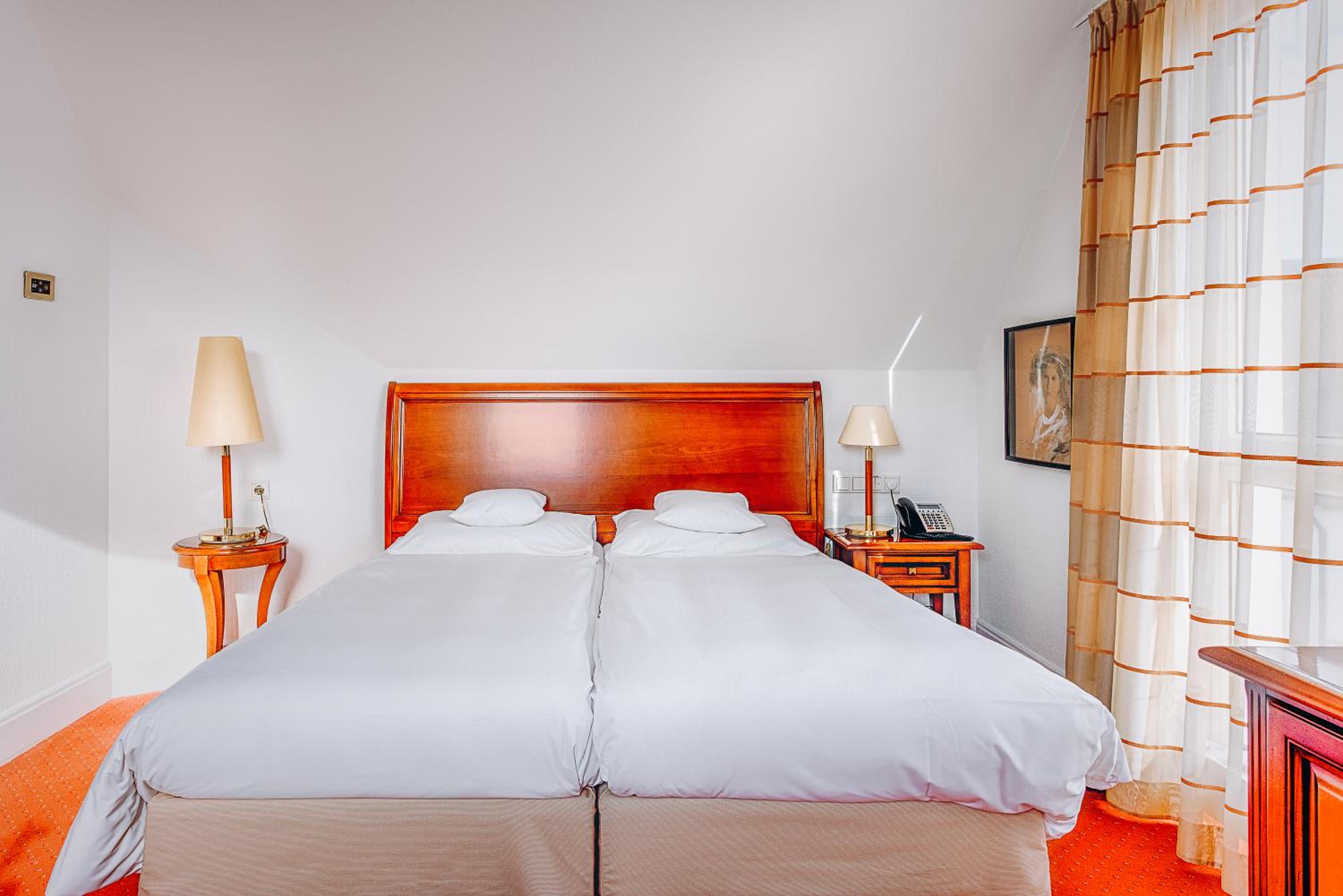 Standard Double Room - Photo 3