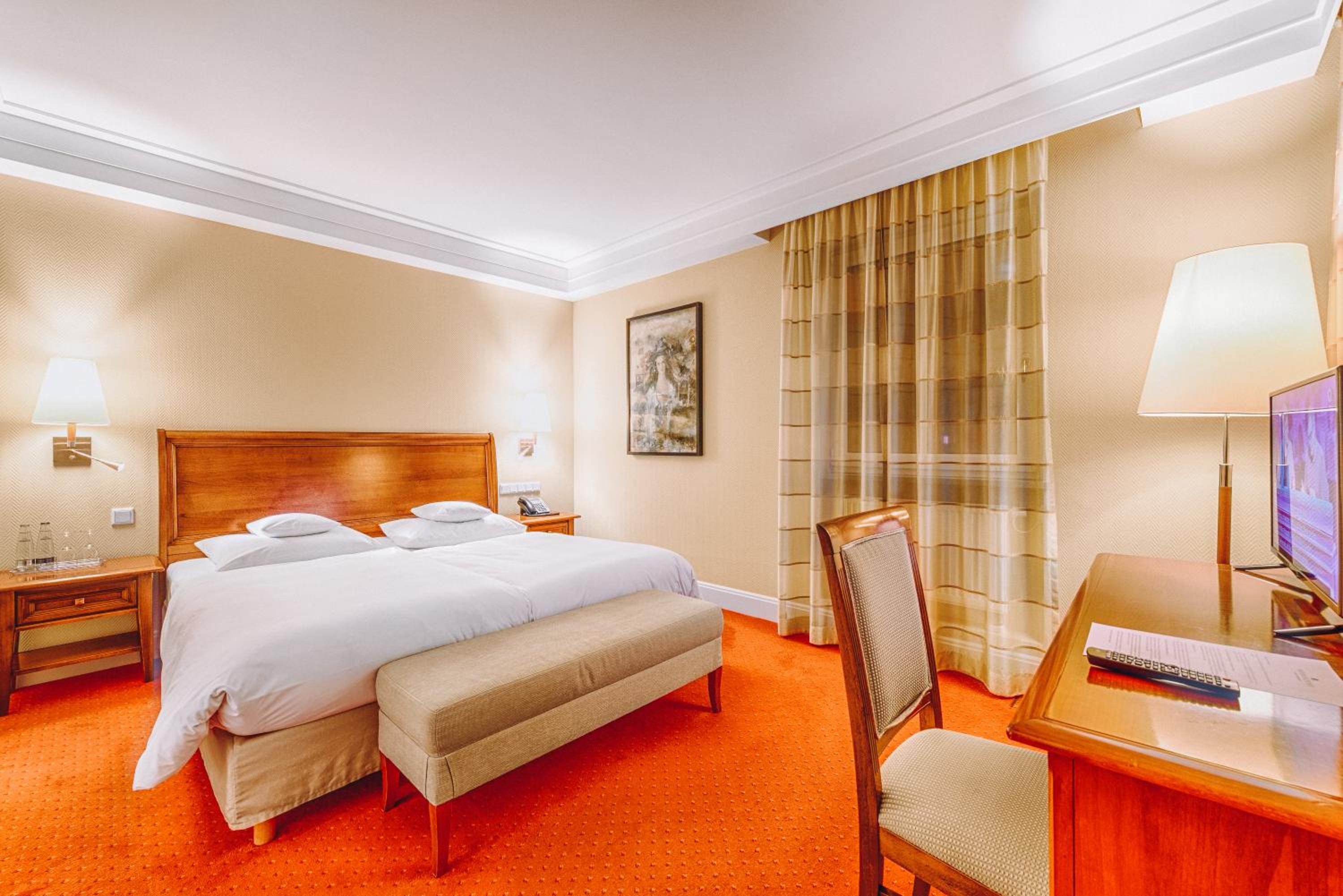 Standard Double Room - Photo 1