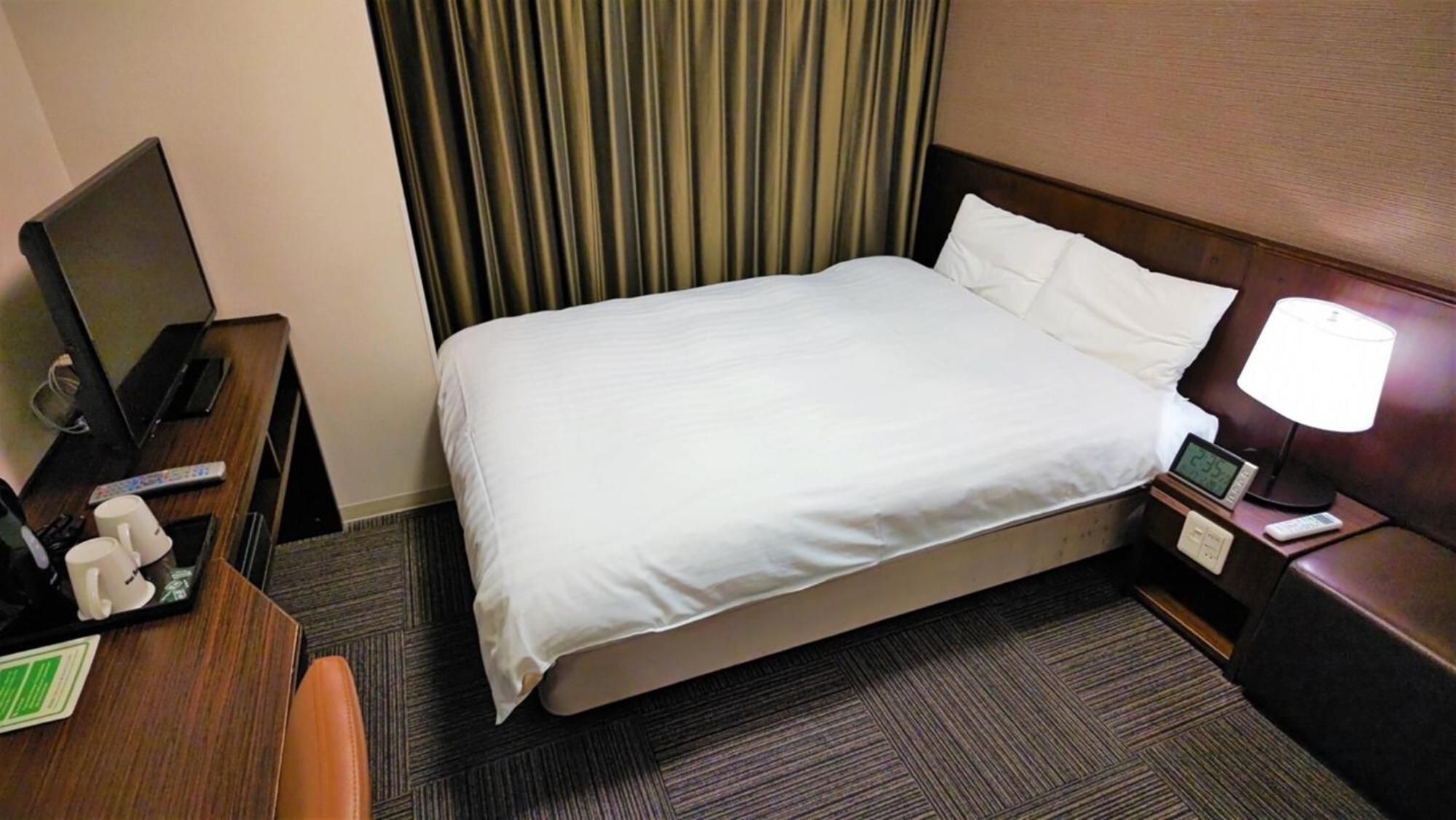 Double Room - Non-Smoking  - Photo 2