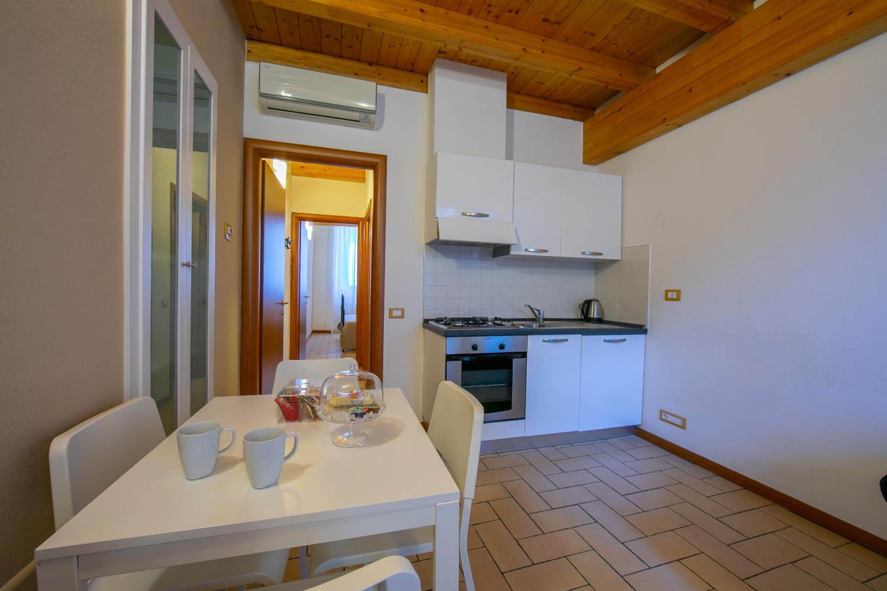 One-Bedroom Apartment - Photo 4