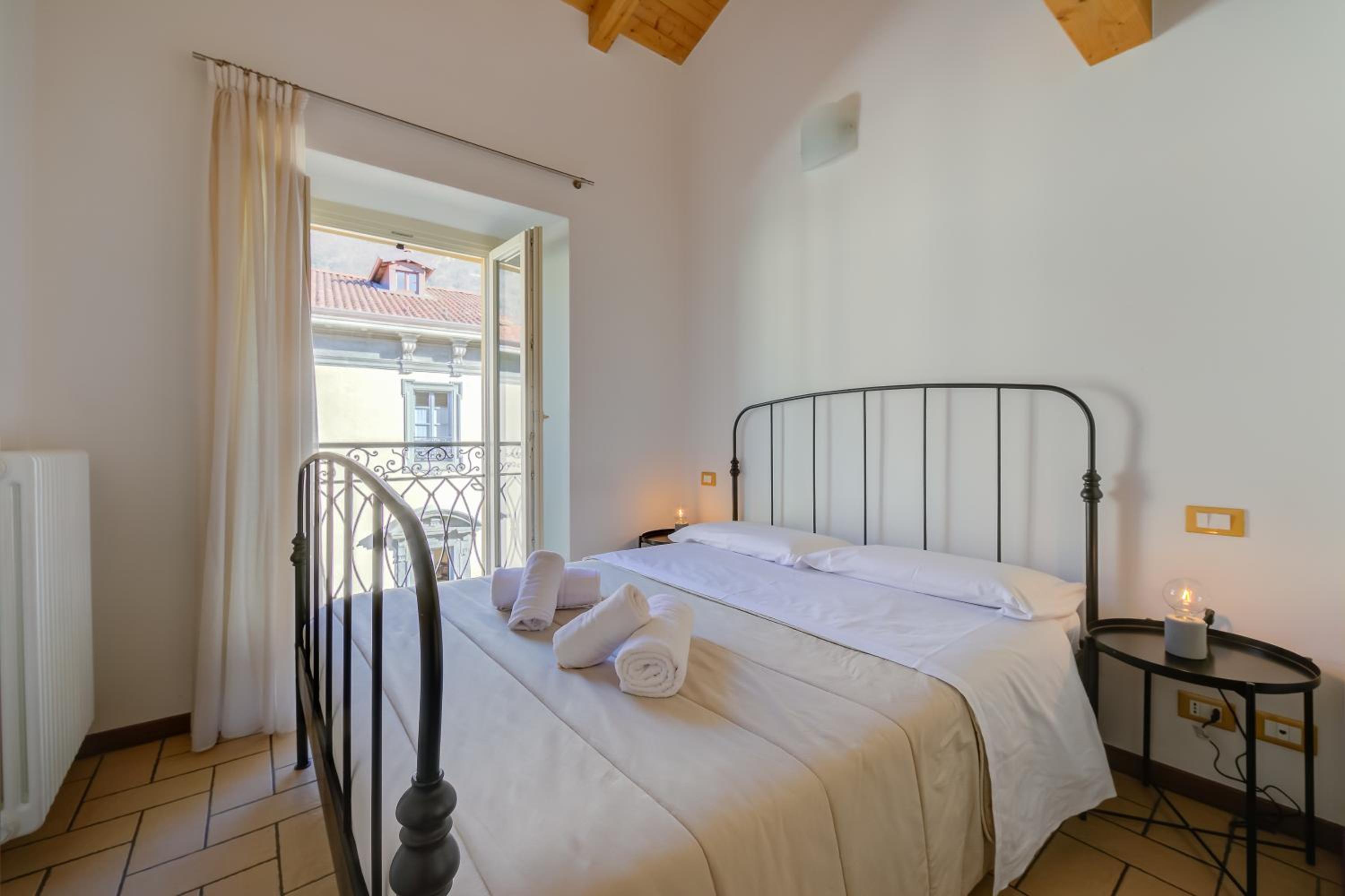 One-Bedroom Apartment - Photo 10