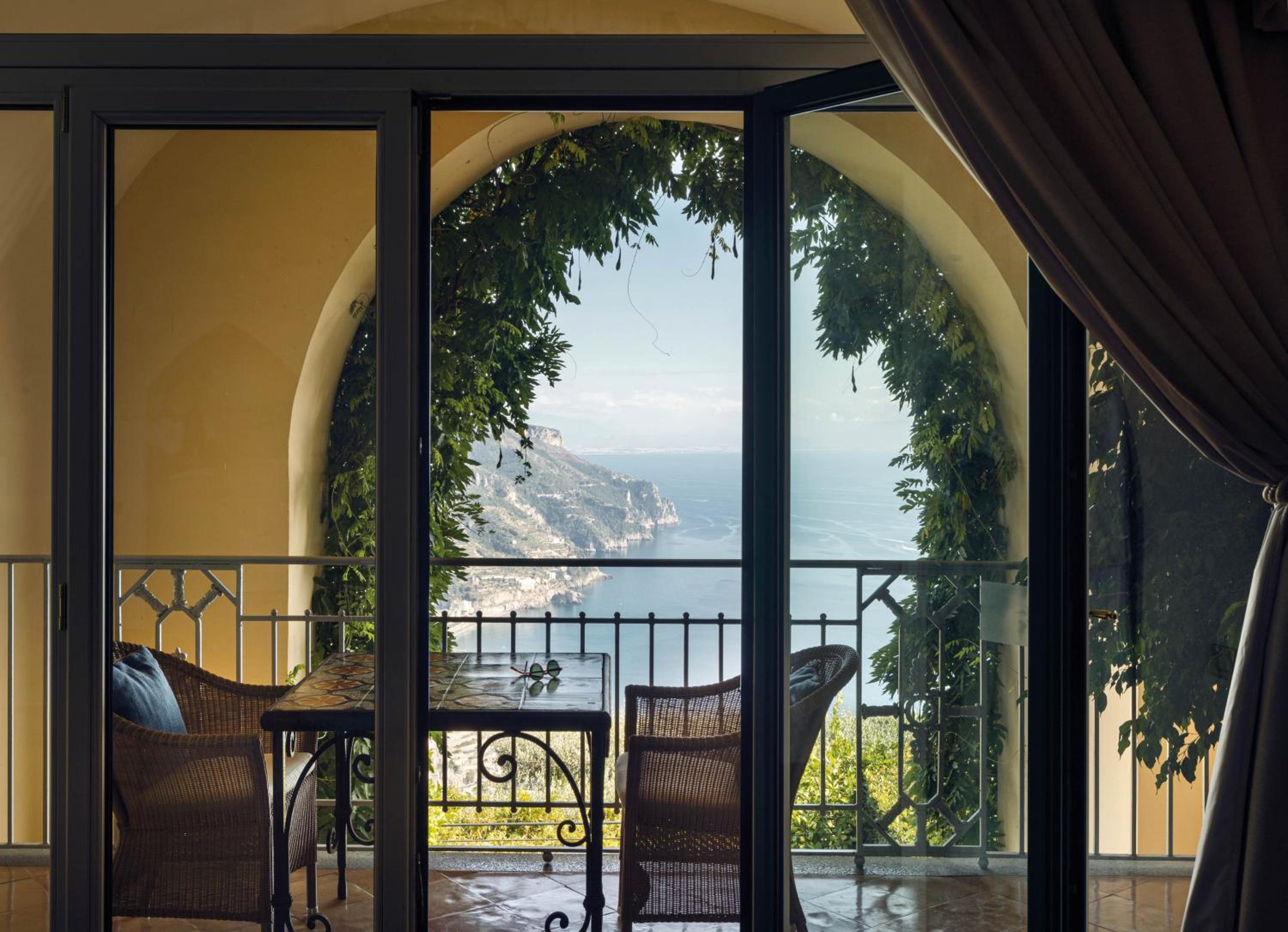 Premium Junior Suite with Terrace and Sea View photo 2