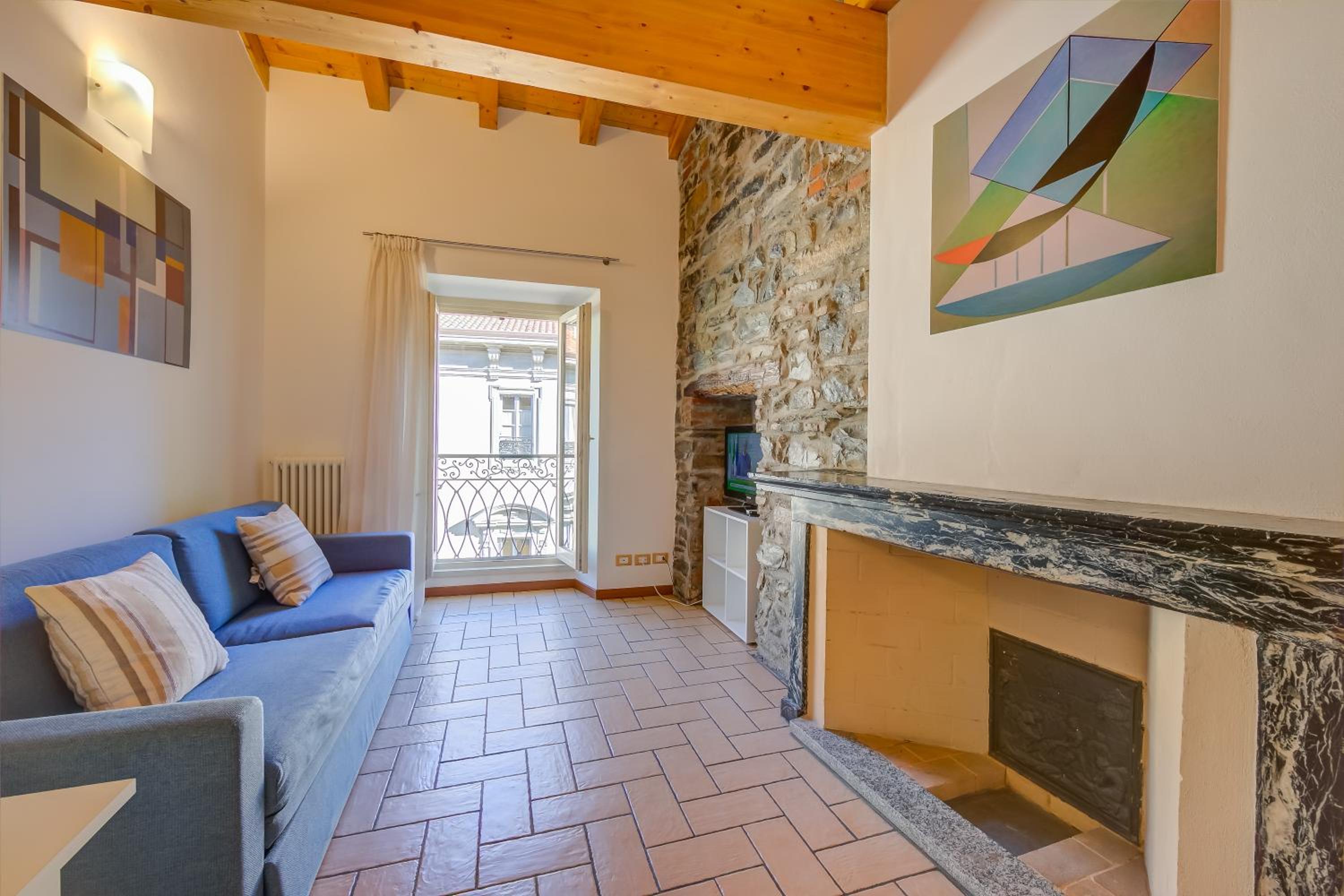 One-Bedroom Apartment - Photo 23