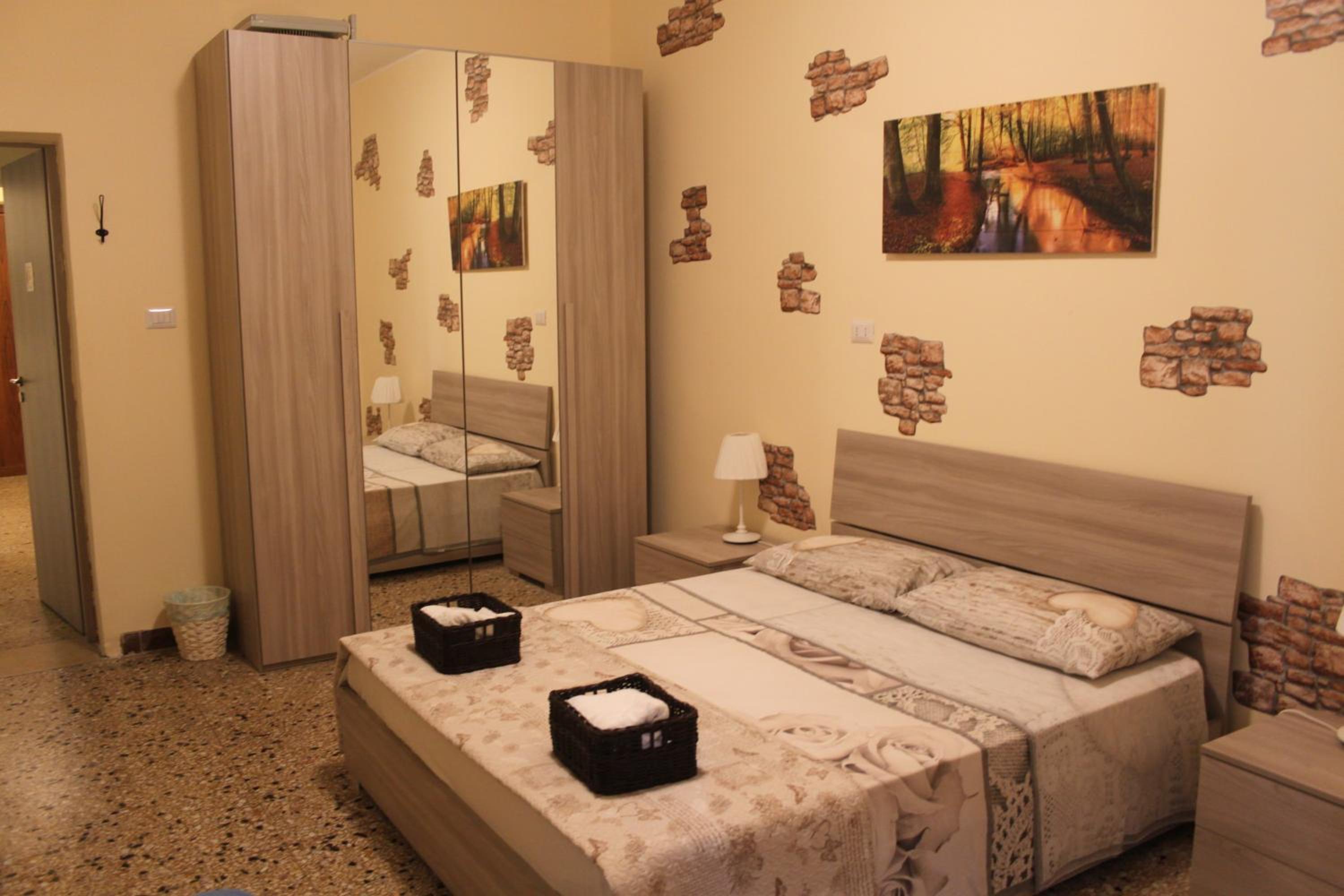 Triple Room with Shared Bathroom photo 1