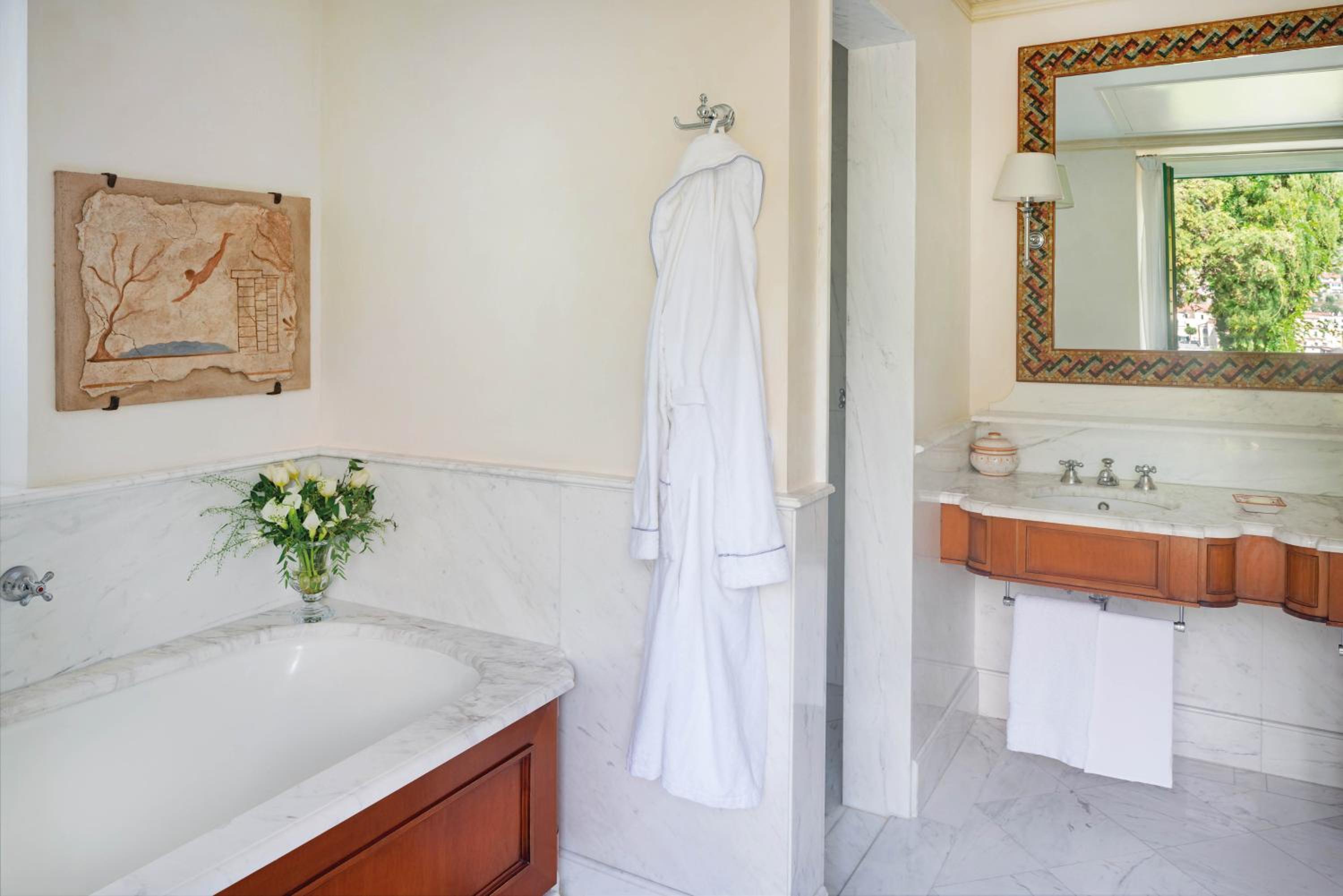 Deluxe Suite with Sea View and Terrace