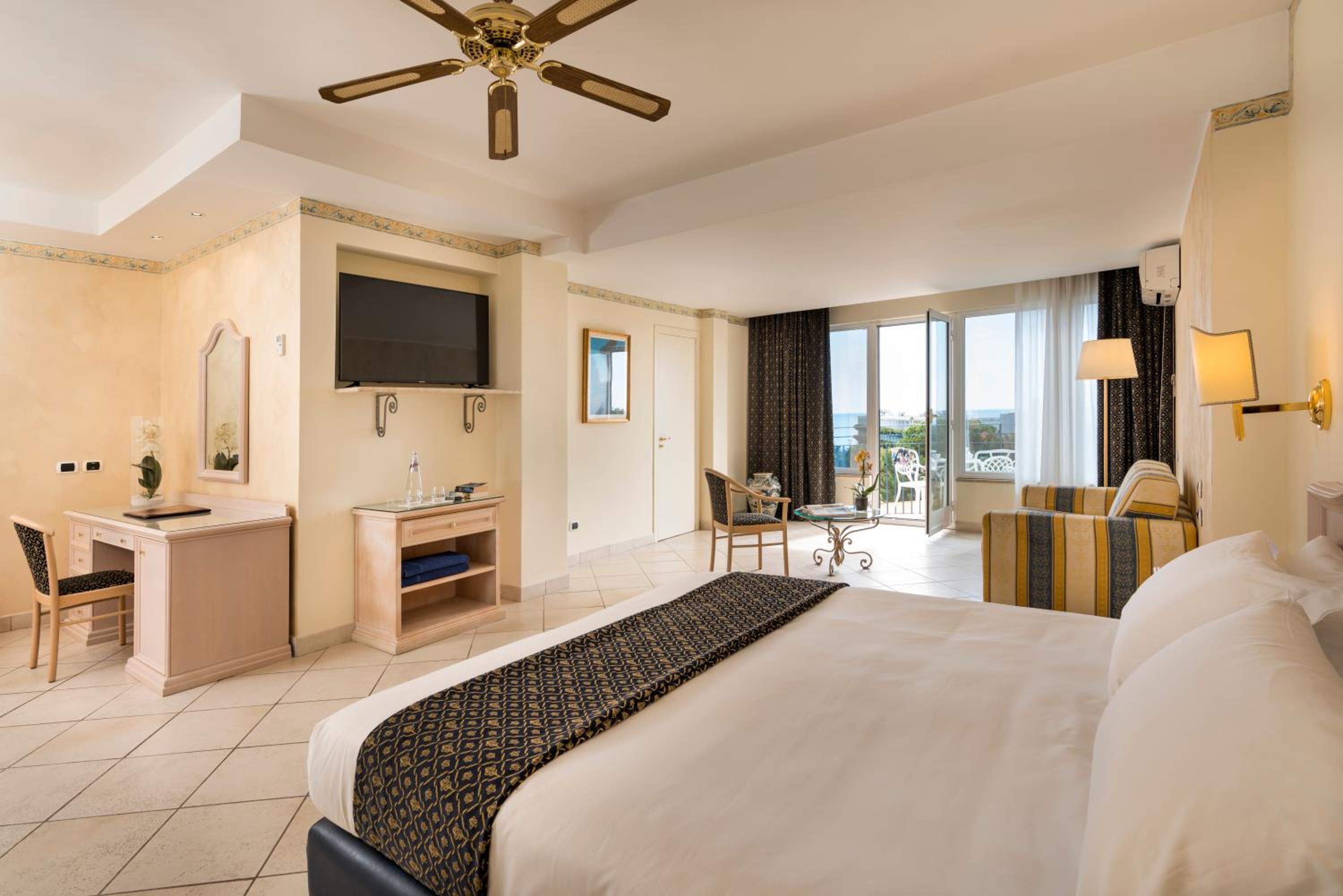 Suite mit Balkon und Meerblick