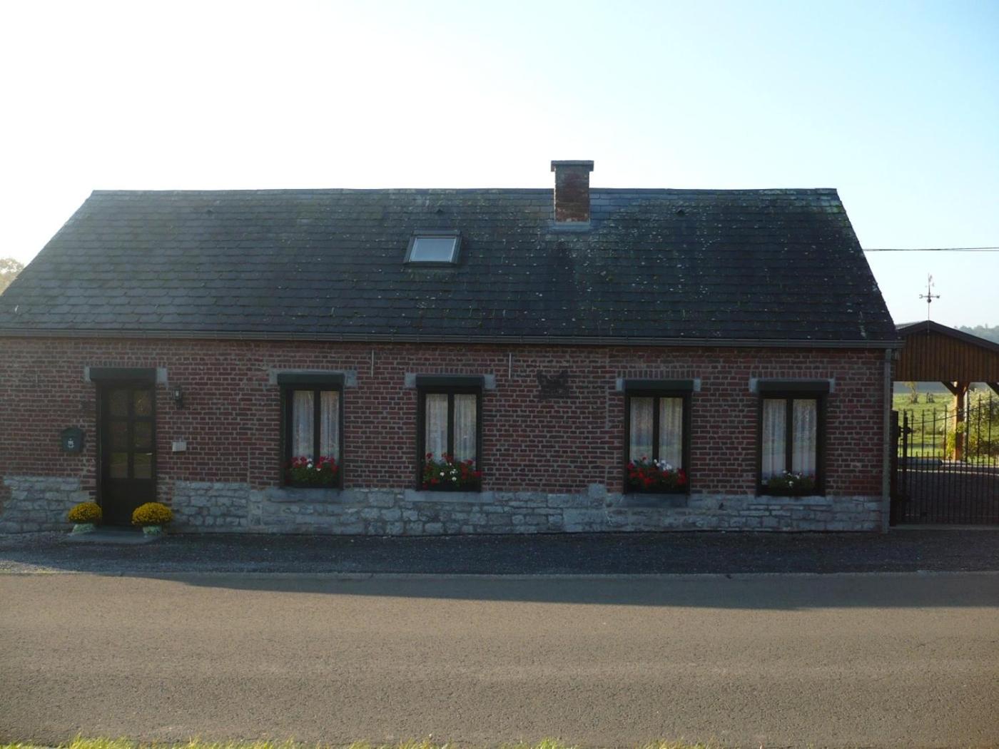 Four-Bedroom House photo 2