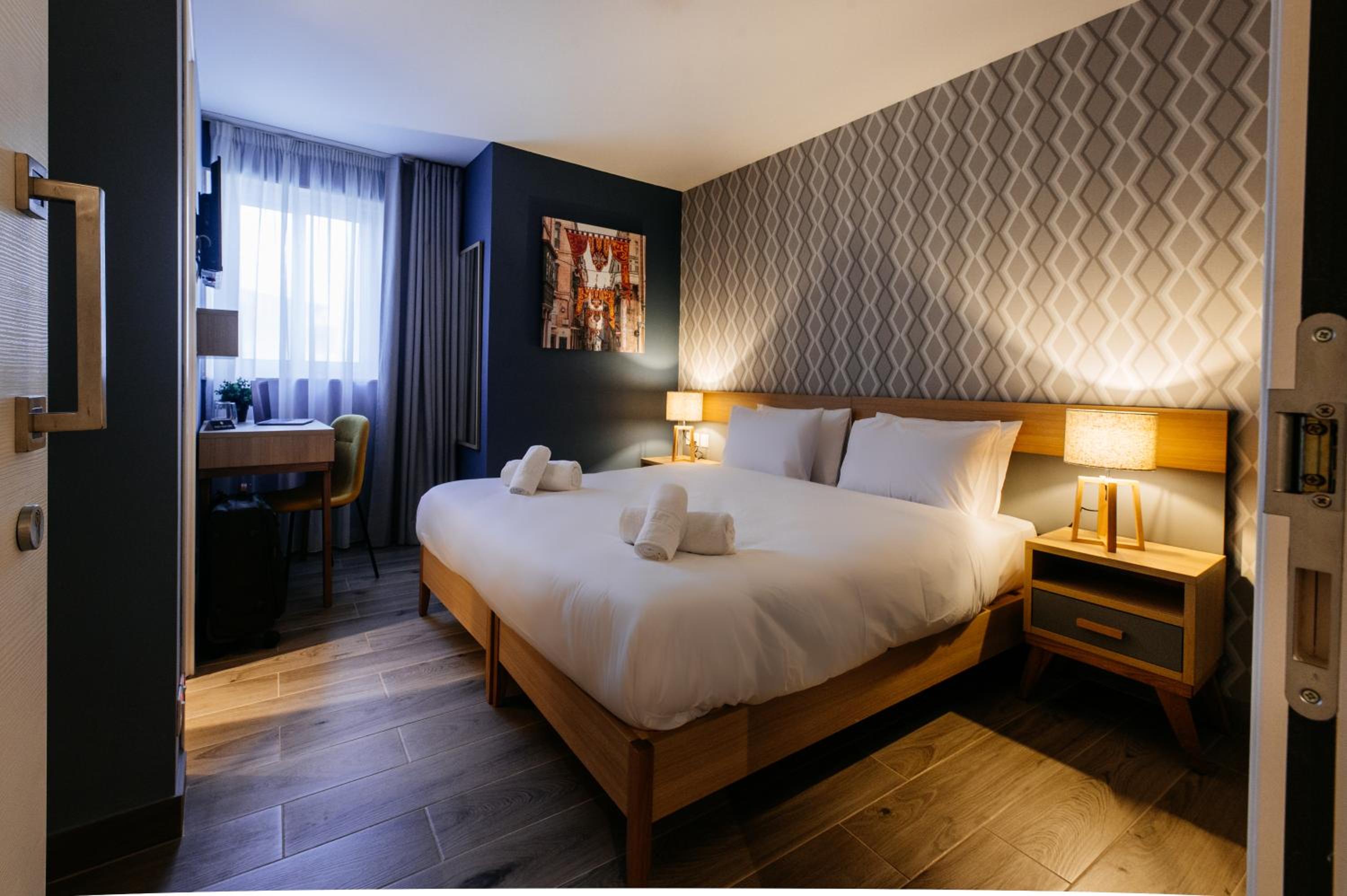 Standard  Double Room - Annex - Photo 8