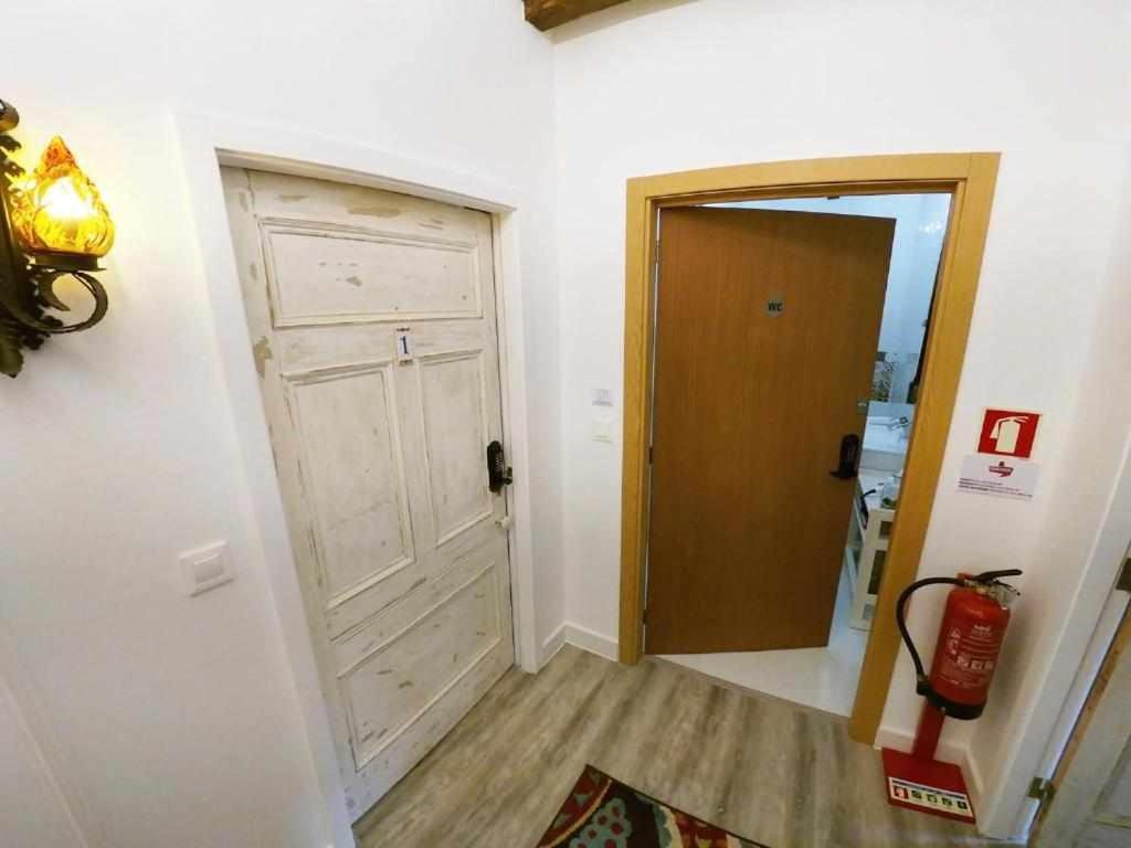 Standard King Room - Photo 55