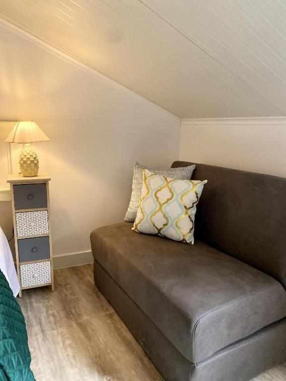Standard King Room - Photo 56
