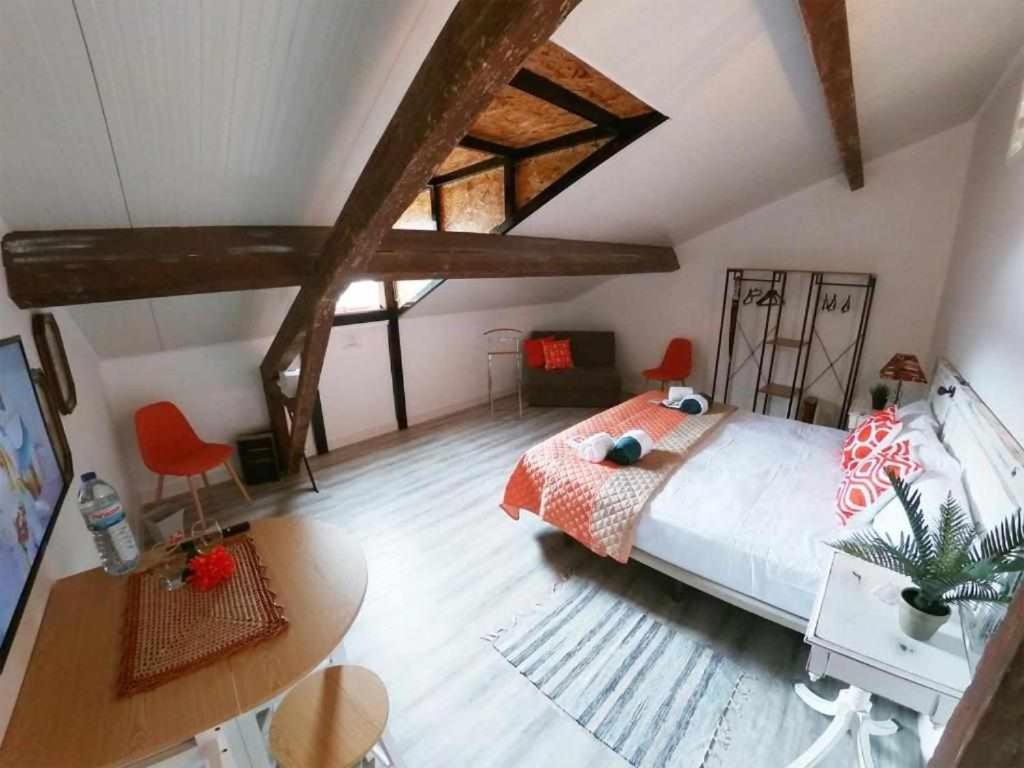 Standard King Room - Photo 64
