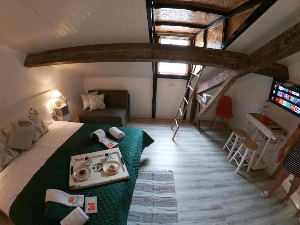 Deluxe Double or Twin Room - Photo 37