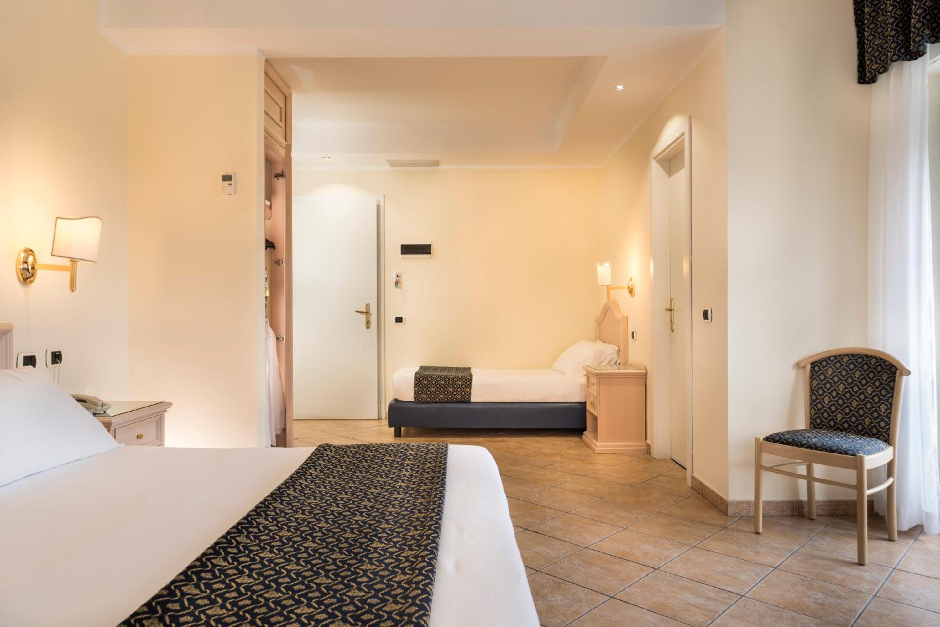 Triple Room - Photo 4