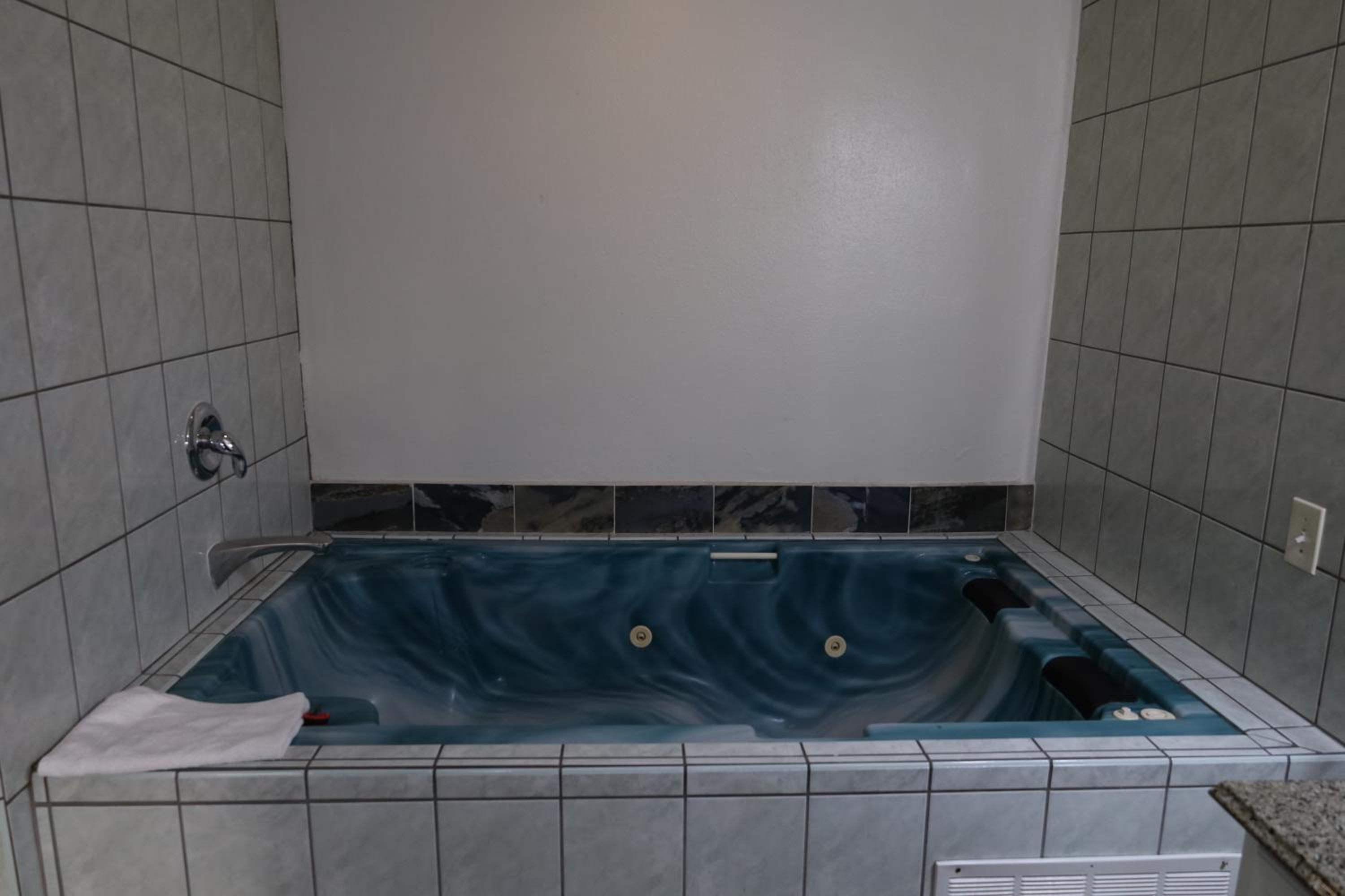 King Room with Spa Bath photo 3