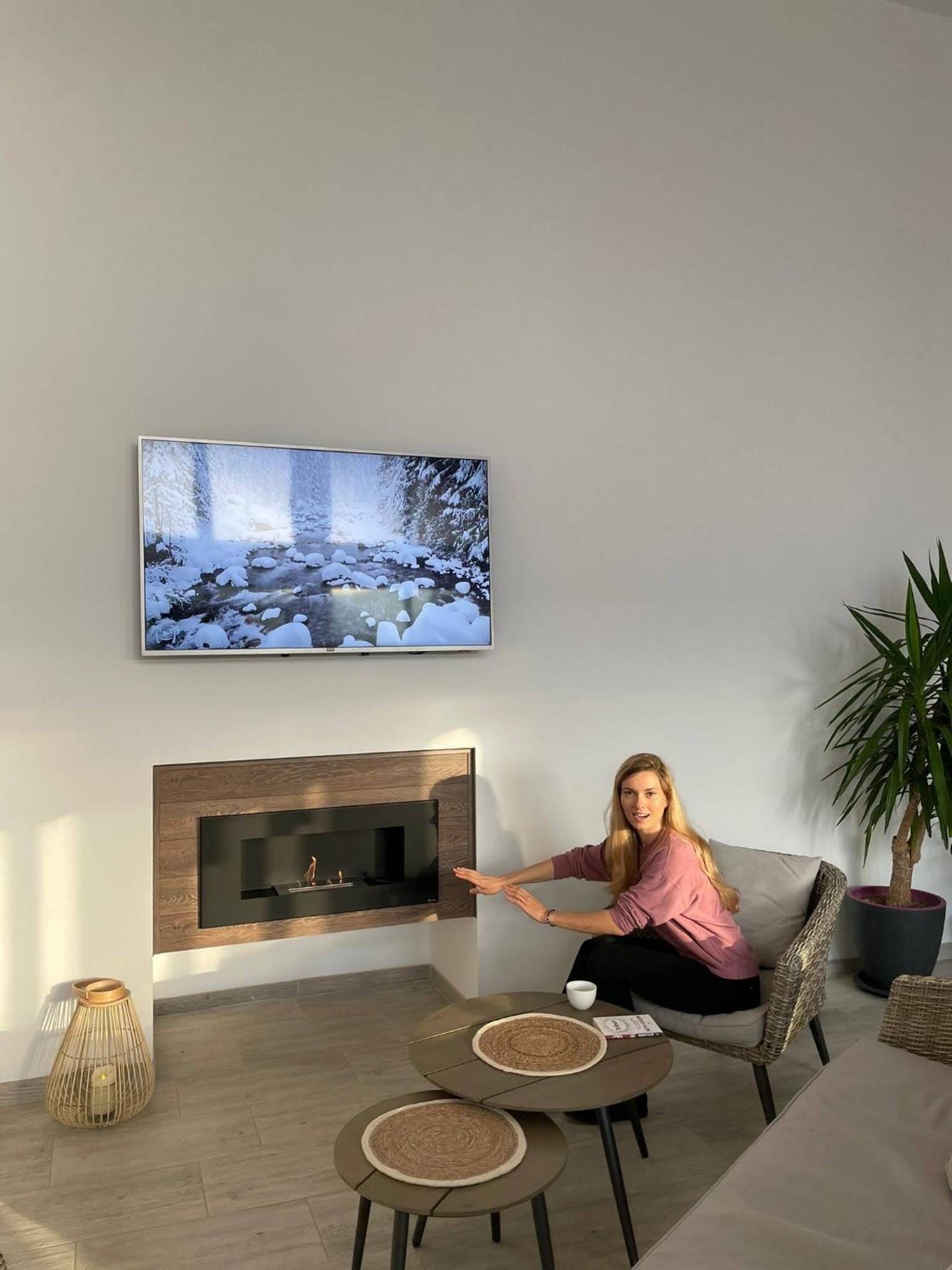 King Room with Mountain View photo 2