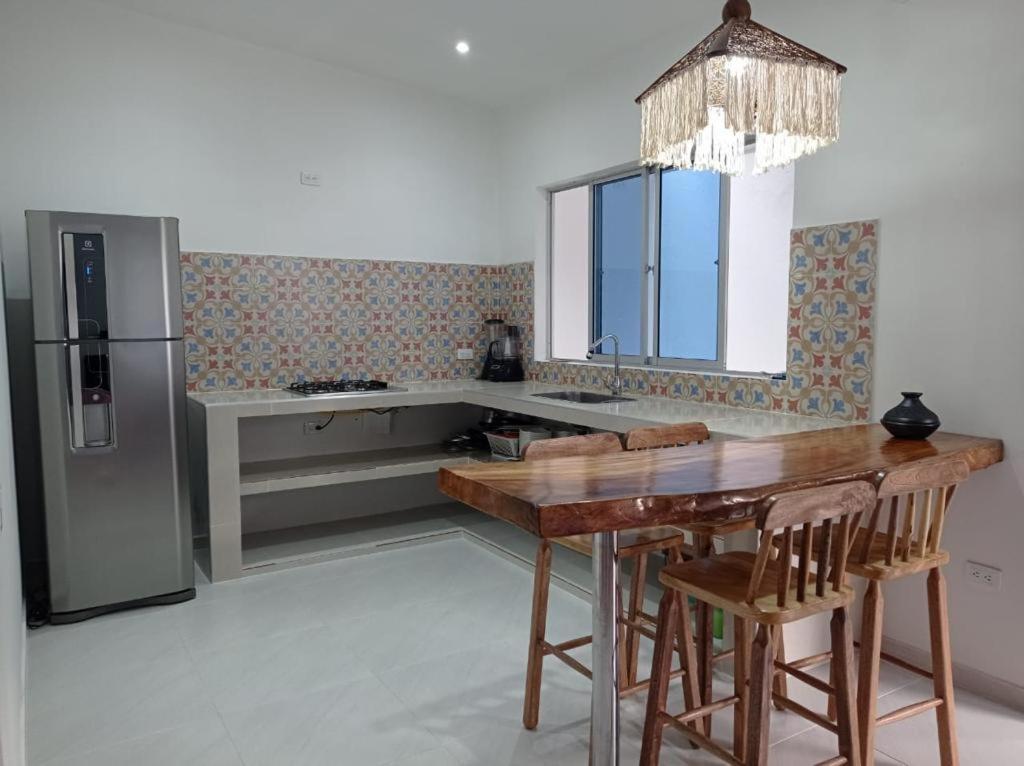 Four-Bedroom House photo 2