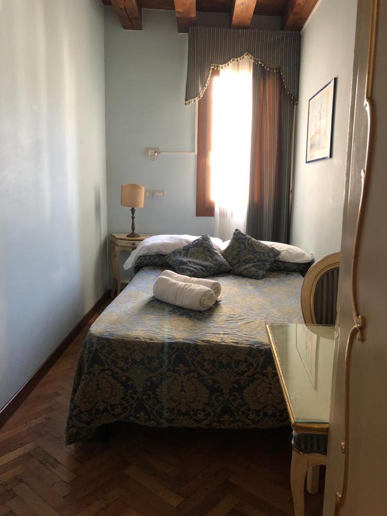 Economy Double Room photo 1