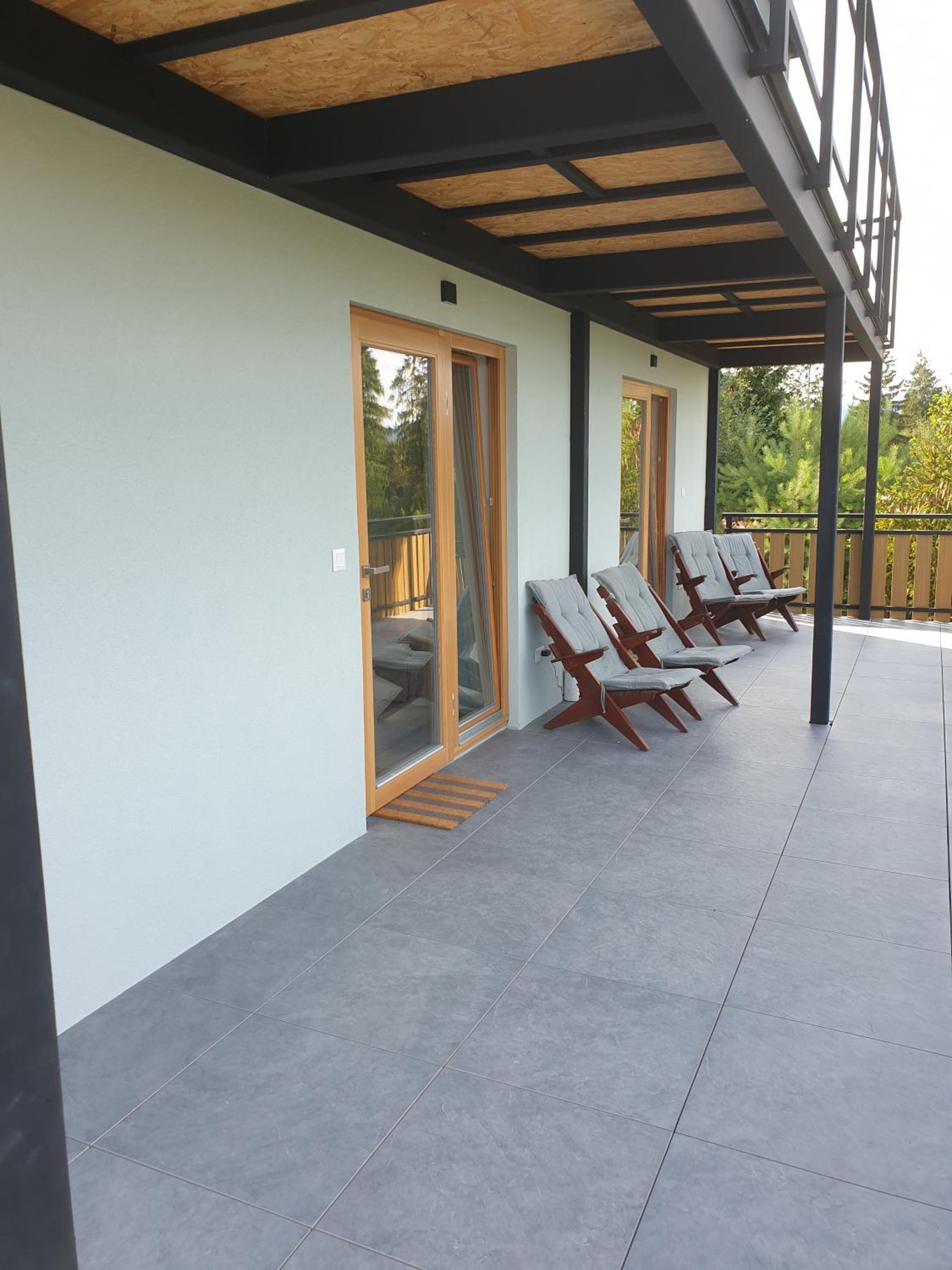 Apartment with Lake View - Photo 21