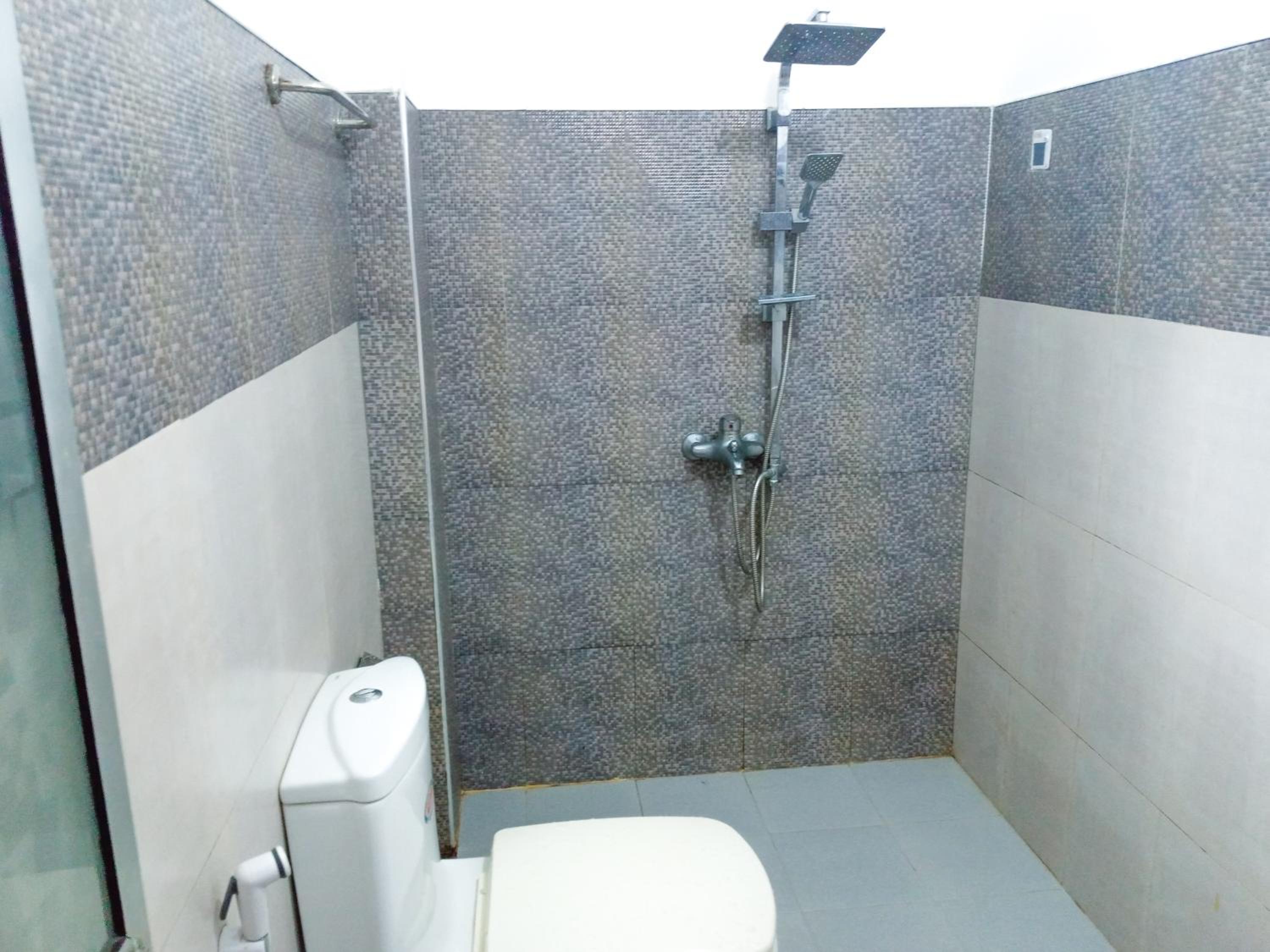 Family Room with Mountain View