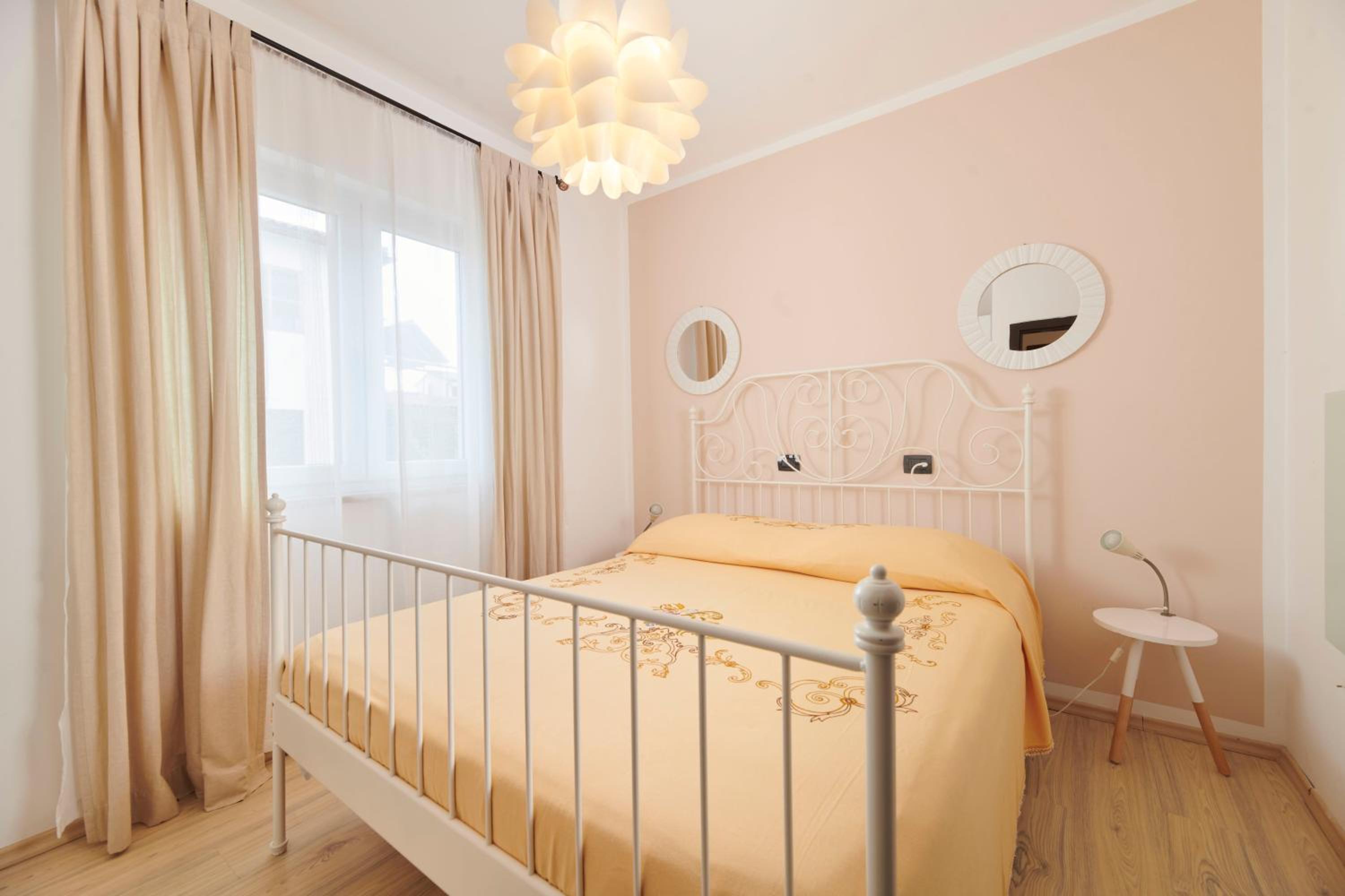 Two-Bedroom Apartment - Photo 15