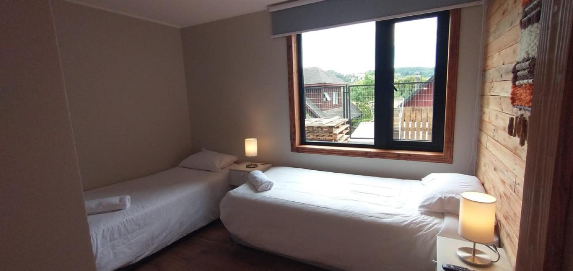 Twin Room with Private Bathroom