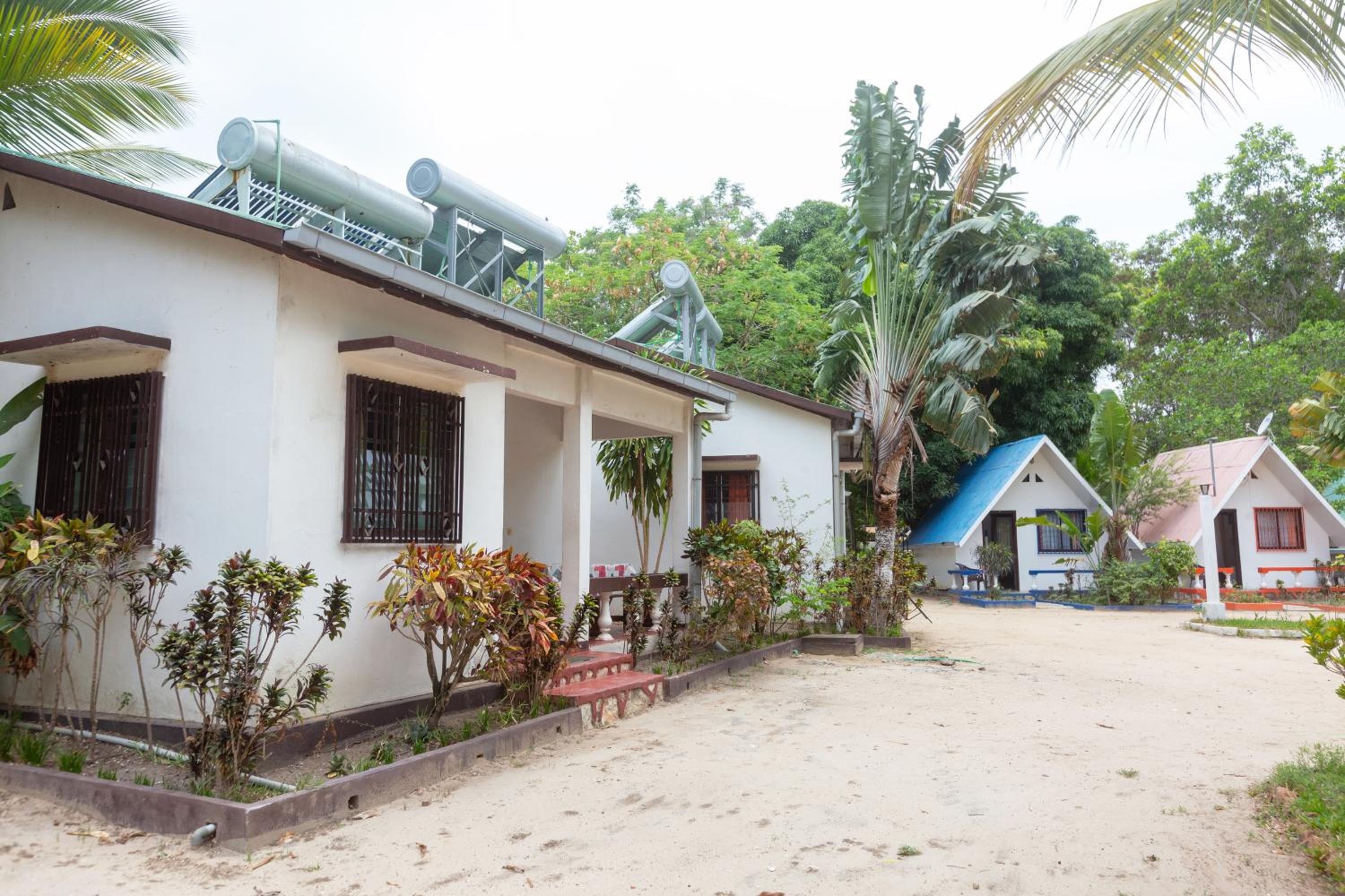 Family Bungalow photo 3