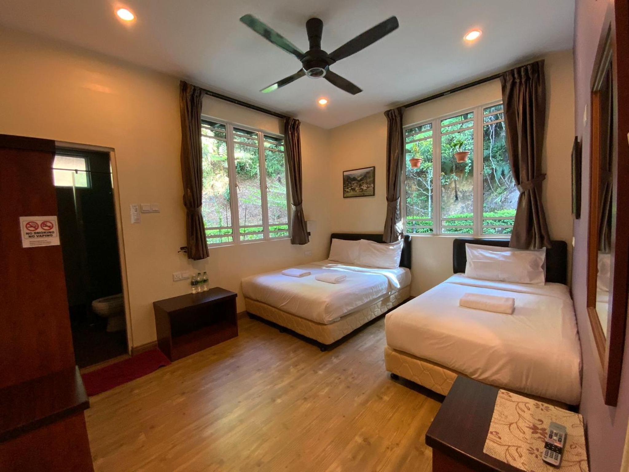 Standard Triple Room photo 3