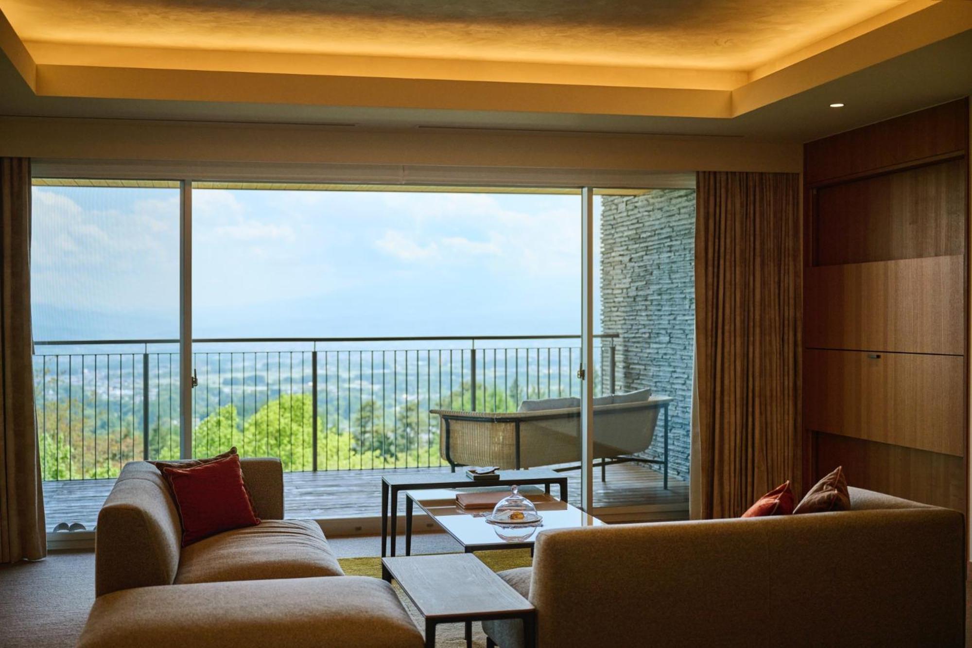 Deluxe Twin Room with Sky View photo 1
