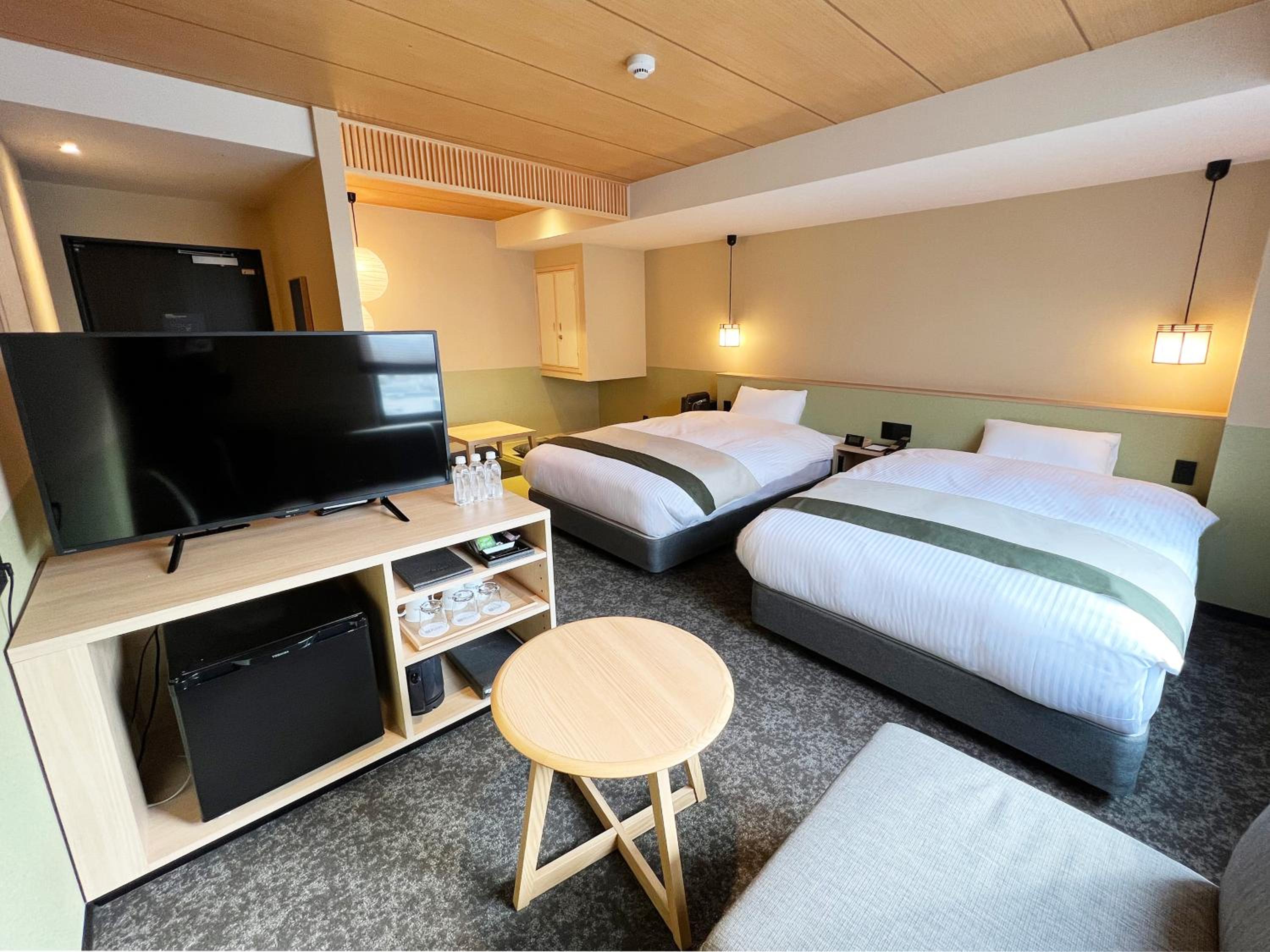 Standard Twin Room - Photo 1