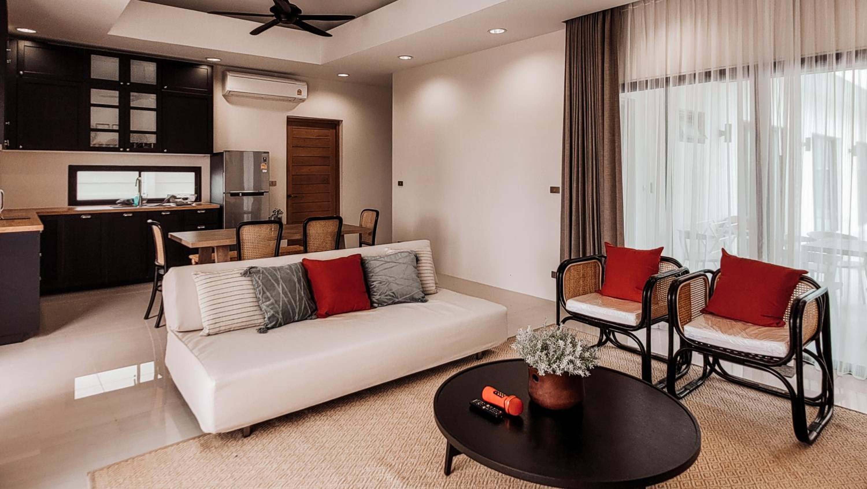 Three-Bedroom Villa - Photo 16