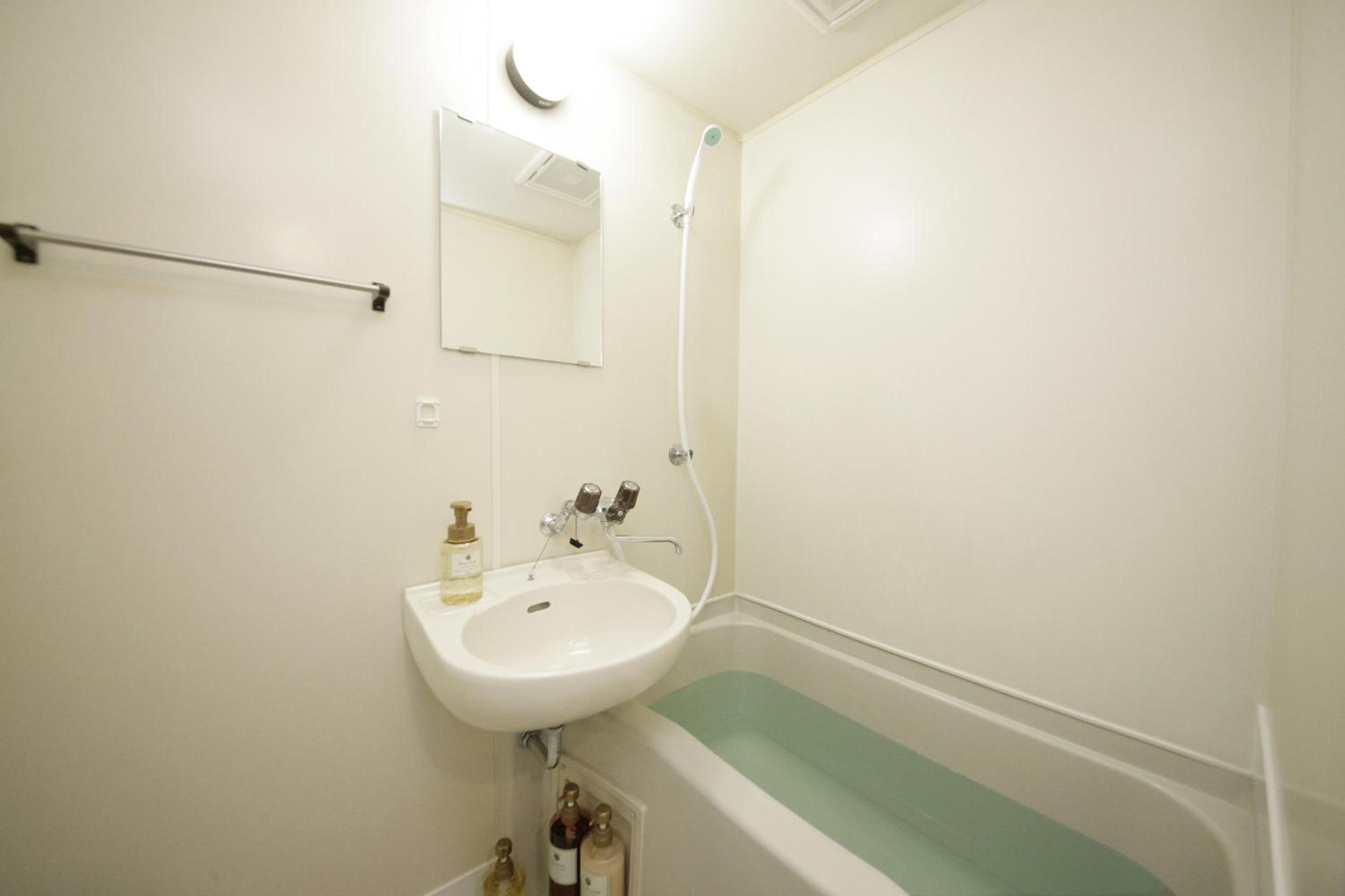 Standard Room (One Double Bed) with Kitchen - Non-Smoking - Cleaning Fee Extra - No Cleaning for Consecutive Night Stays - Photo 8