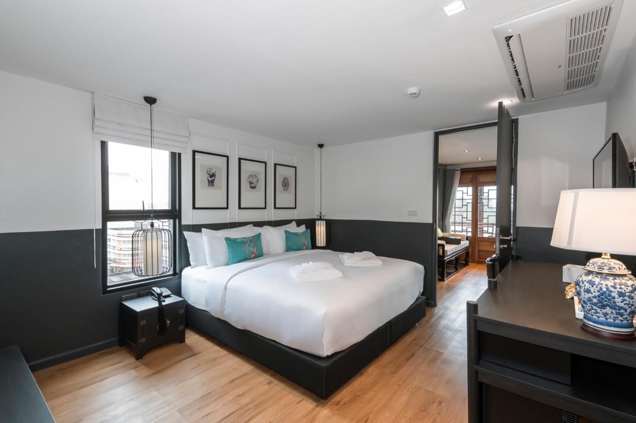 Suite with Balcony photo 1