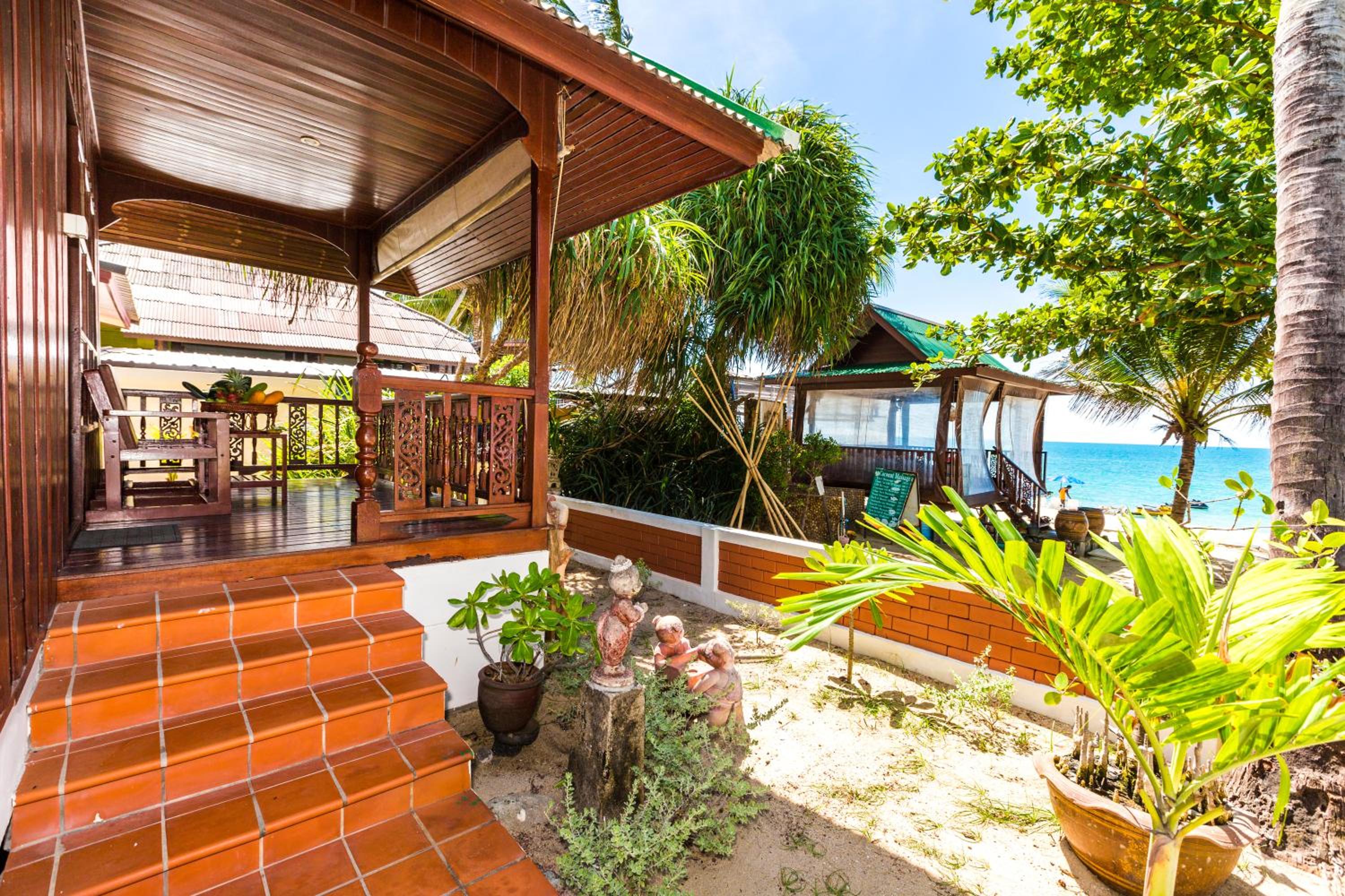Beach  Front Bungalow photo 2