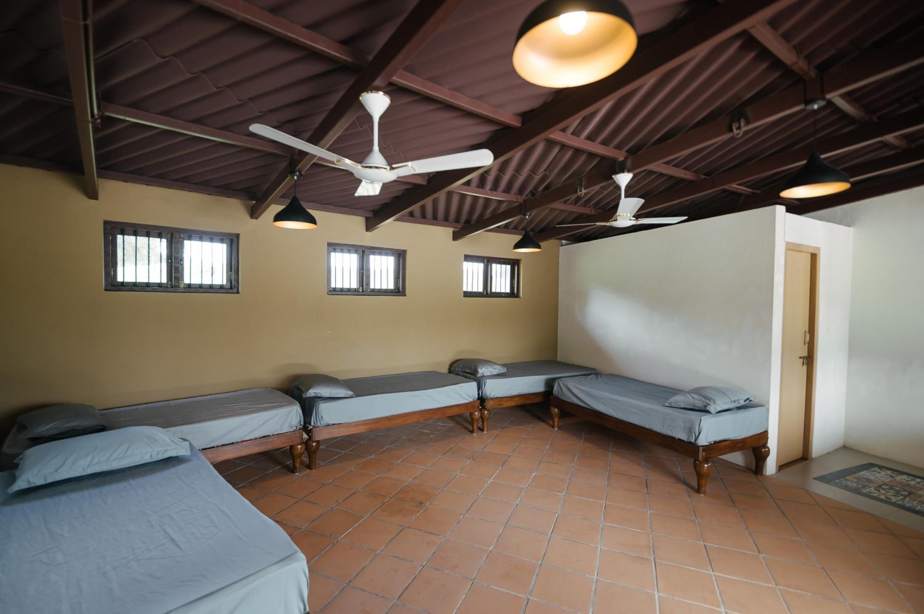 6-Bed Mixed Dormitory Room photo 1