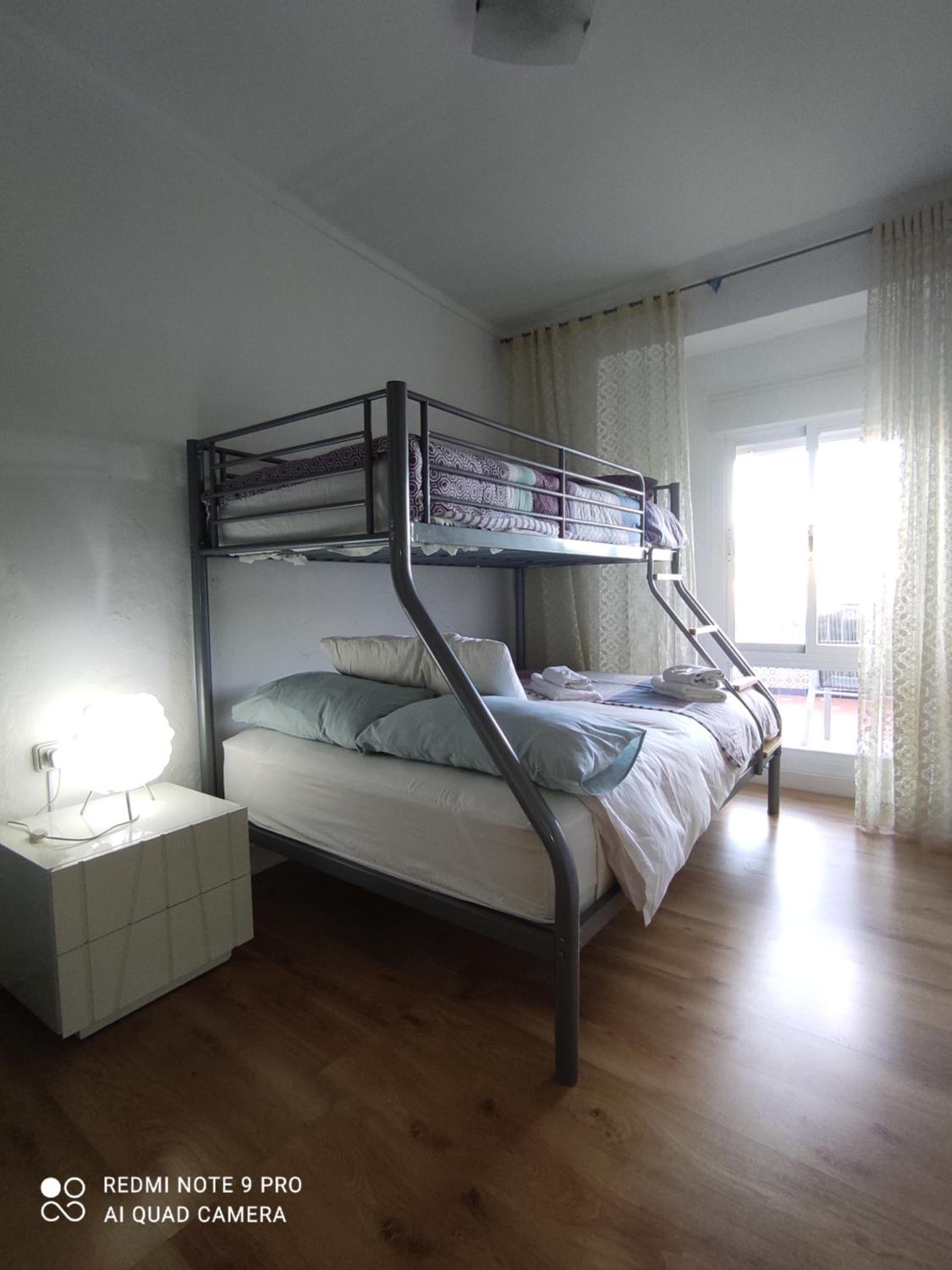 Two-Bedroom House - Photo 20