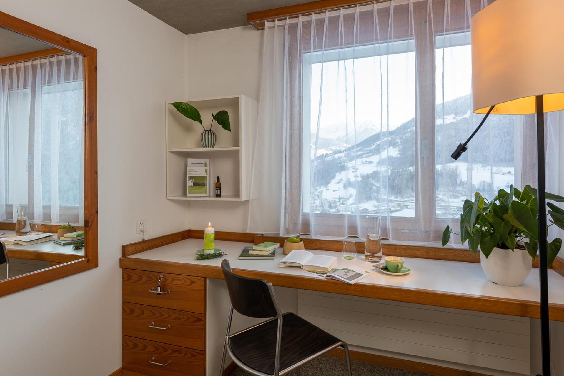 Single Room with Shared Toilet photo 2