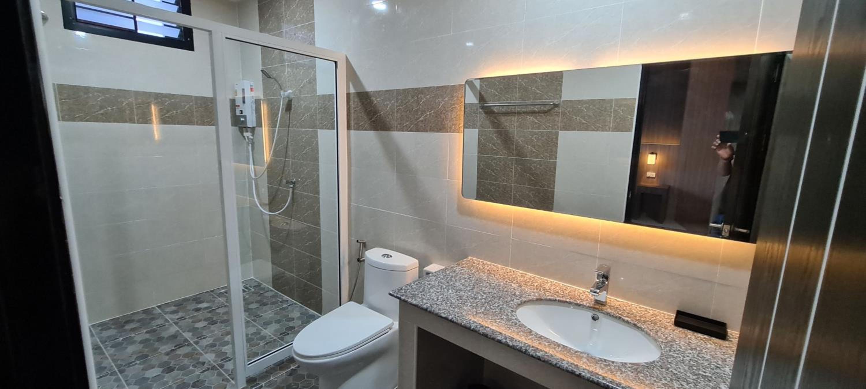 Deluxe Twin Room - Photo 2