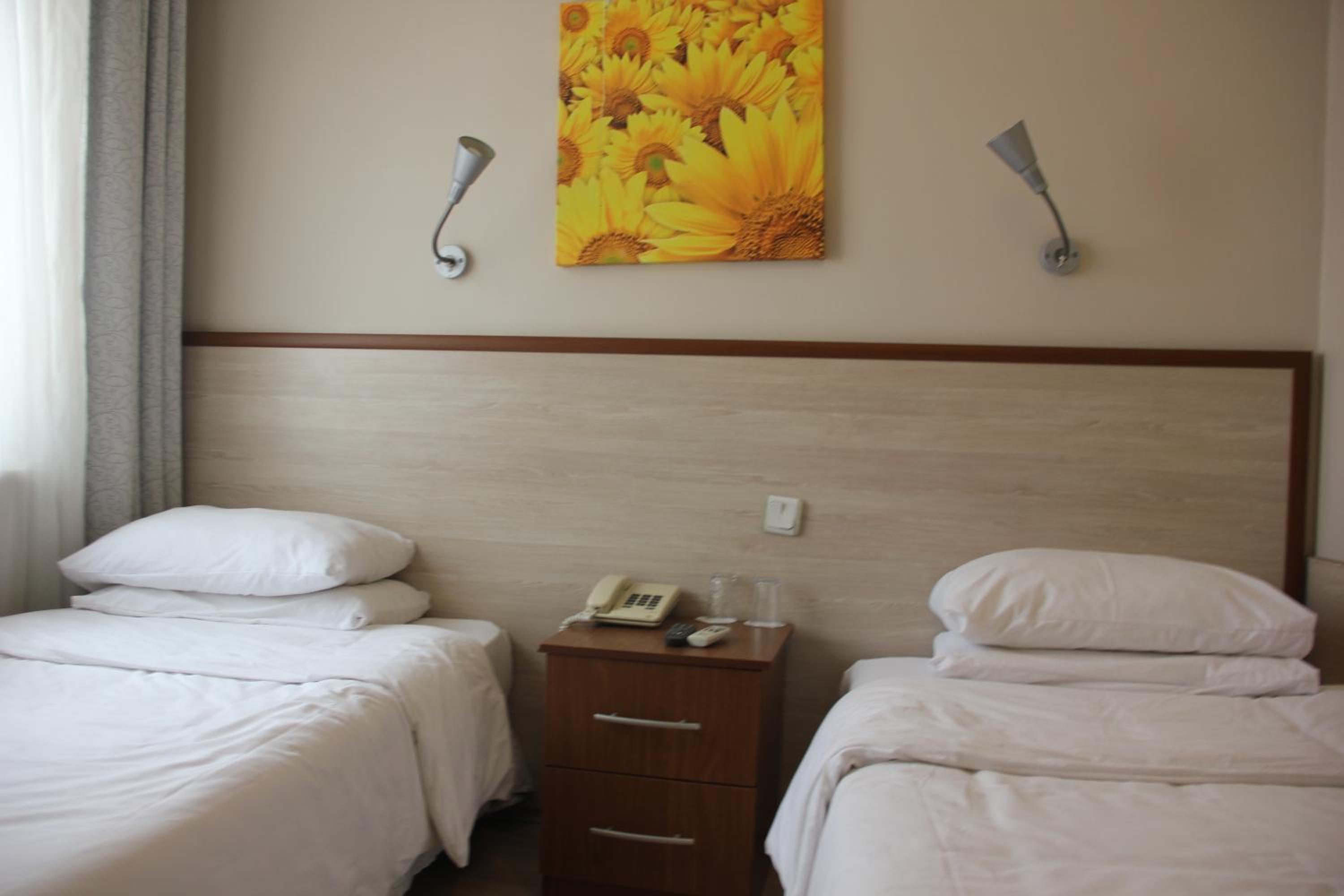 Double or Twin Room - Photo 28