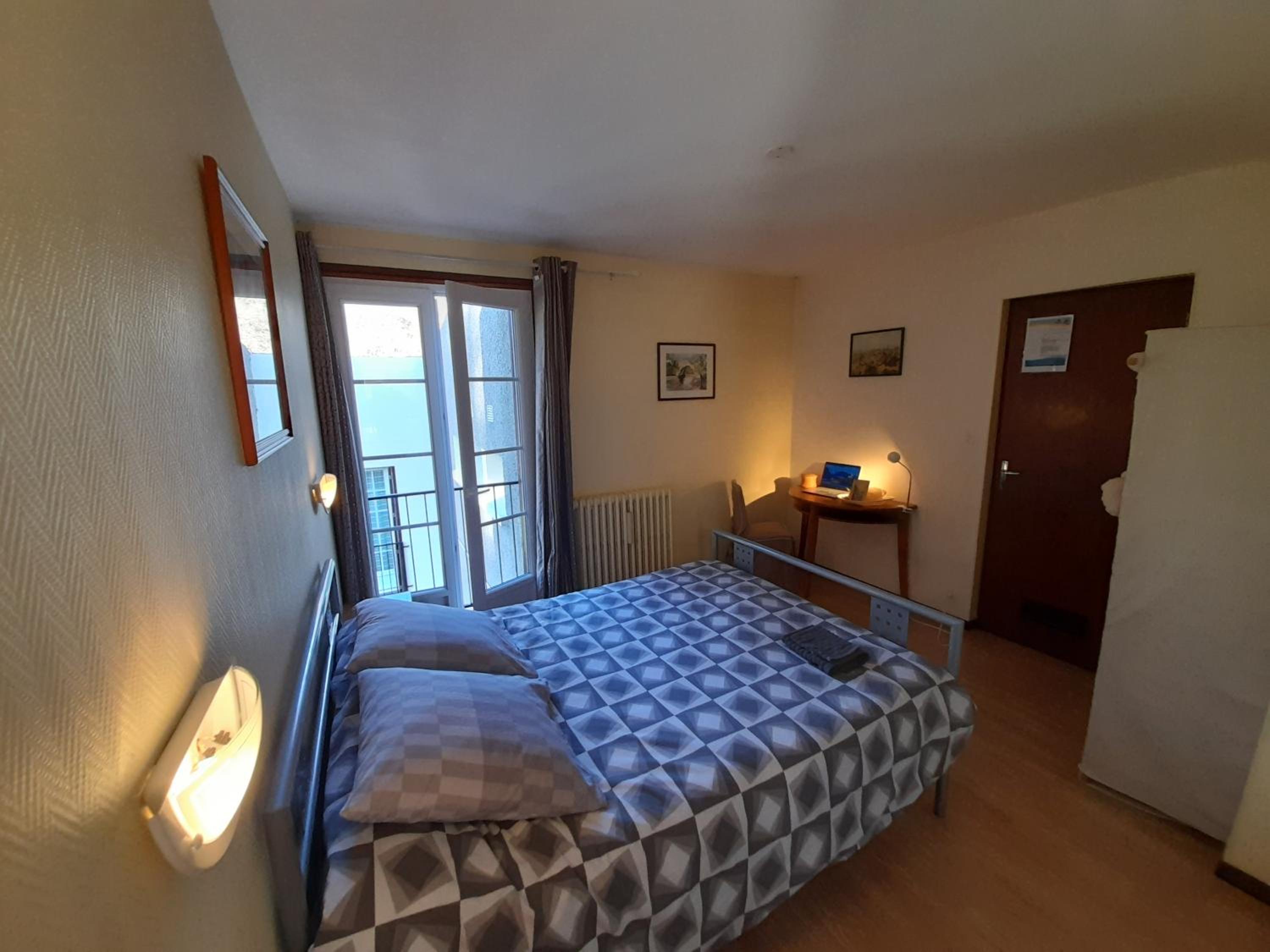 Double Room with Private Bathroom photo 1