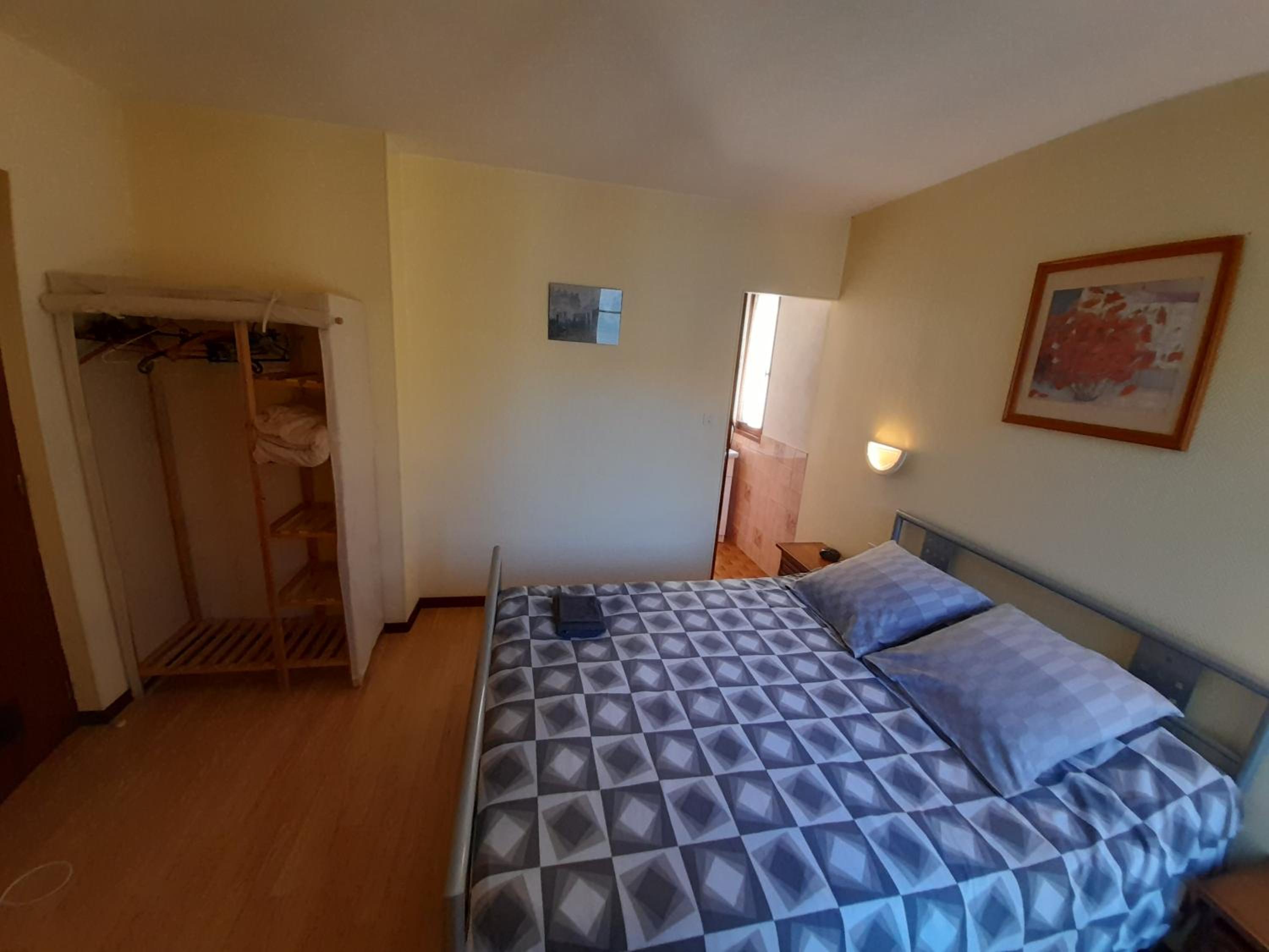 Double Room with Private Bathroom photo 2