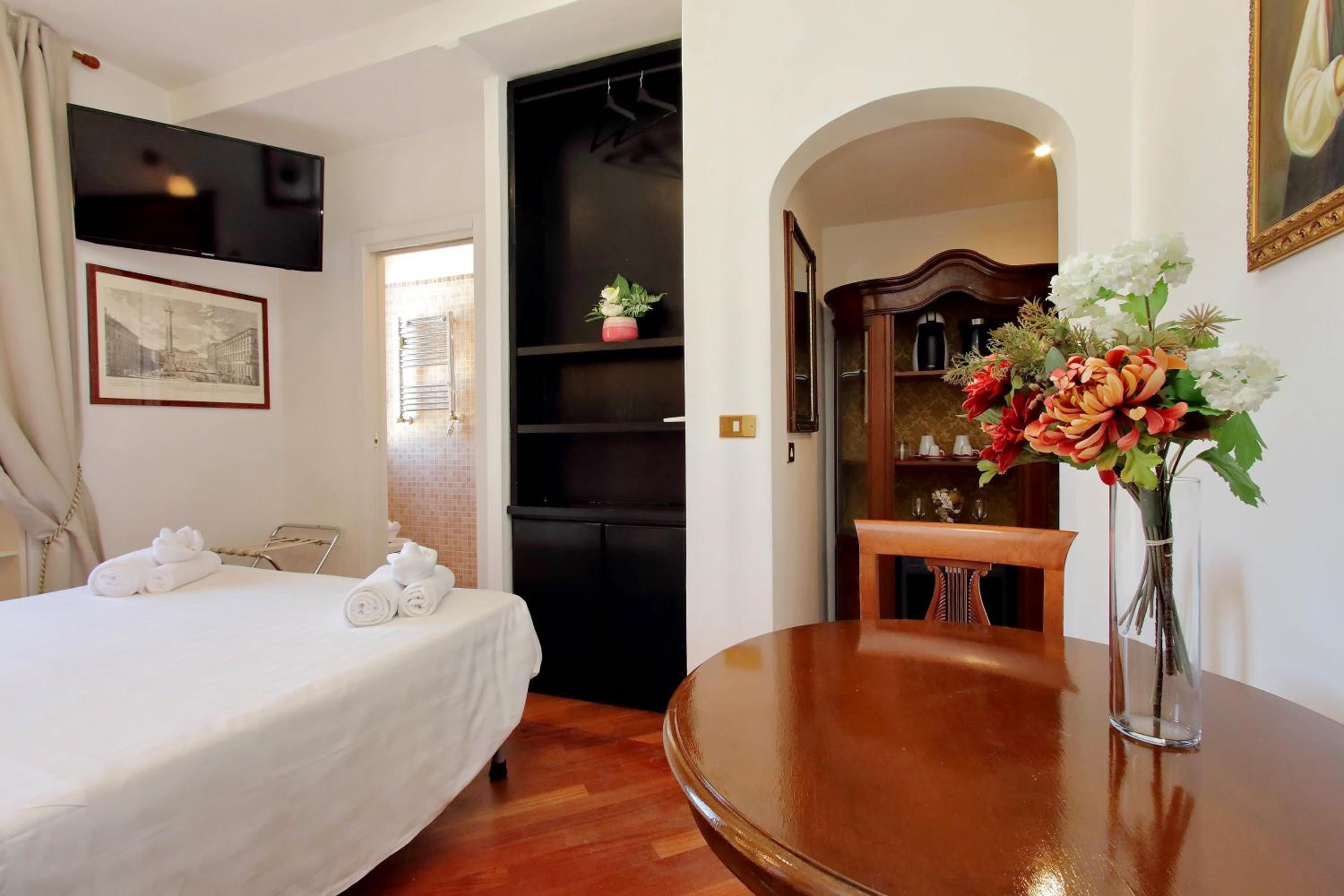 Superior Double or Twin Room photo 3