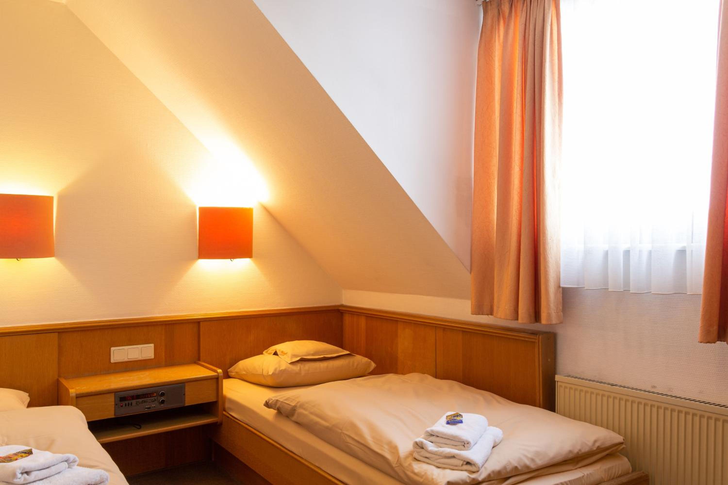 Apartment (4 Adults) photo 3
