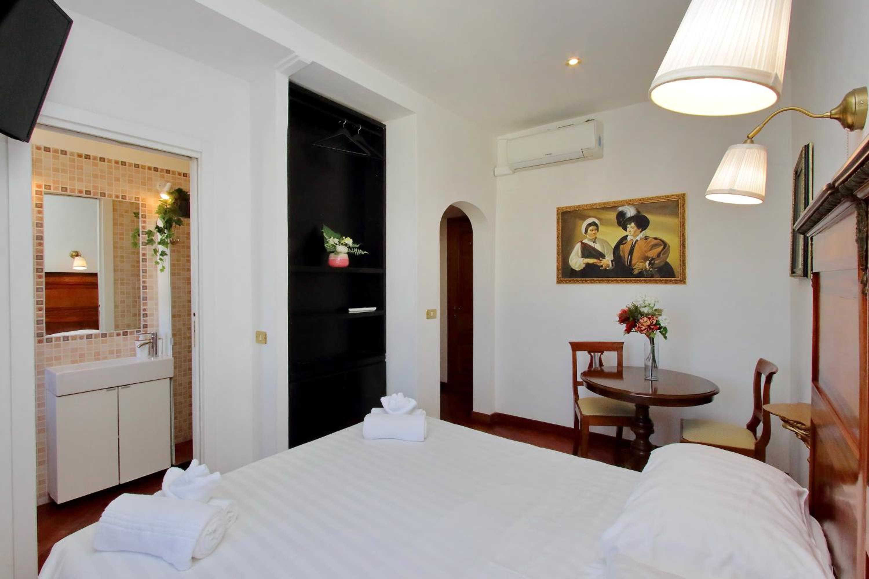 Superior Double or Twin Room photo 3