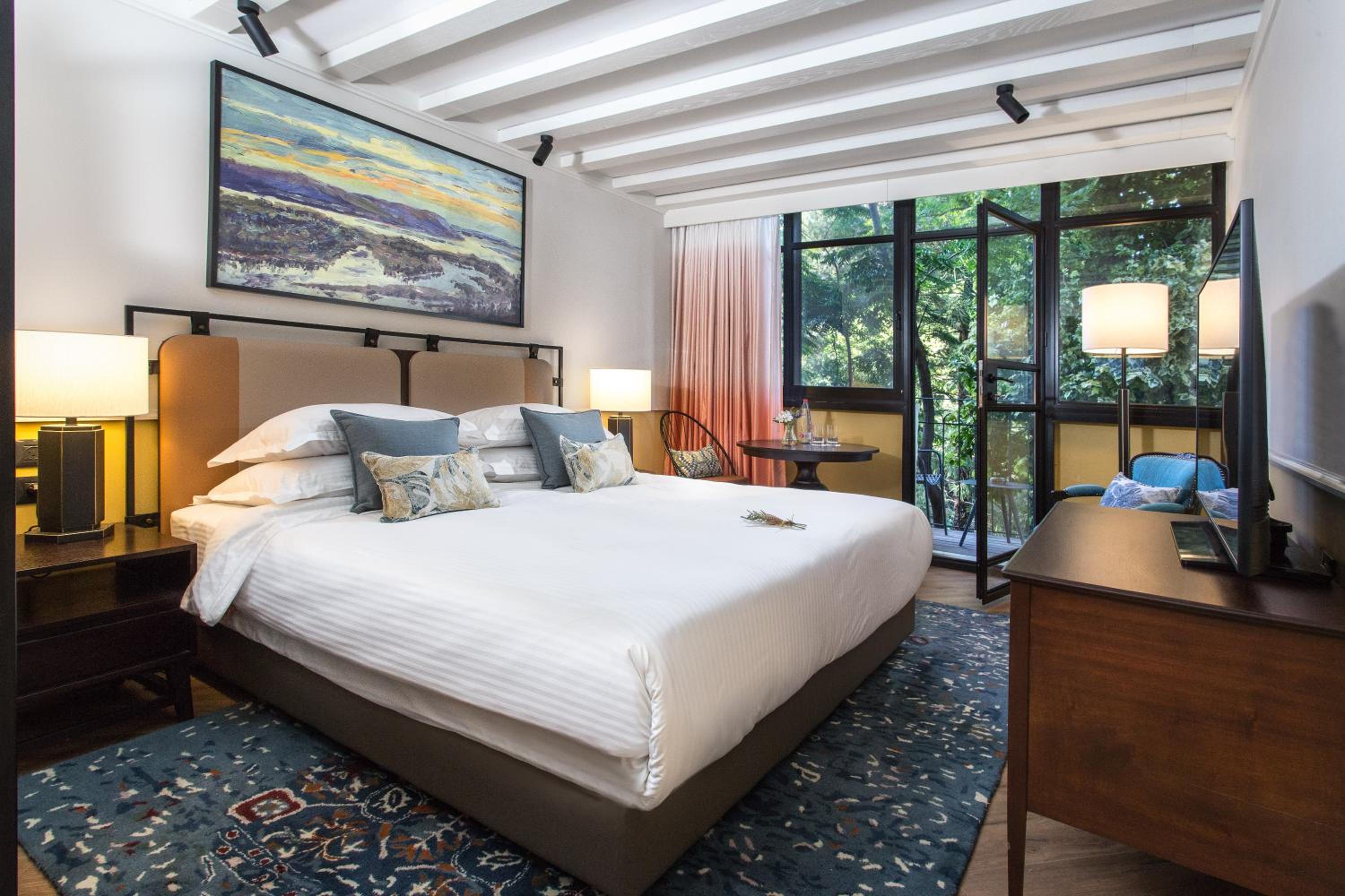 Jasmine Room with Balcony 