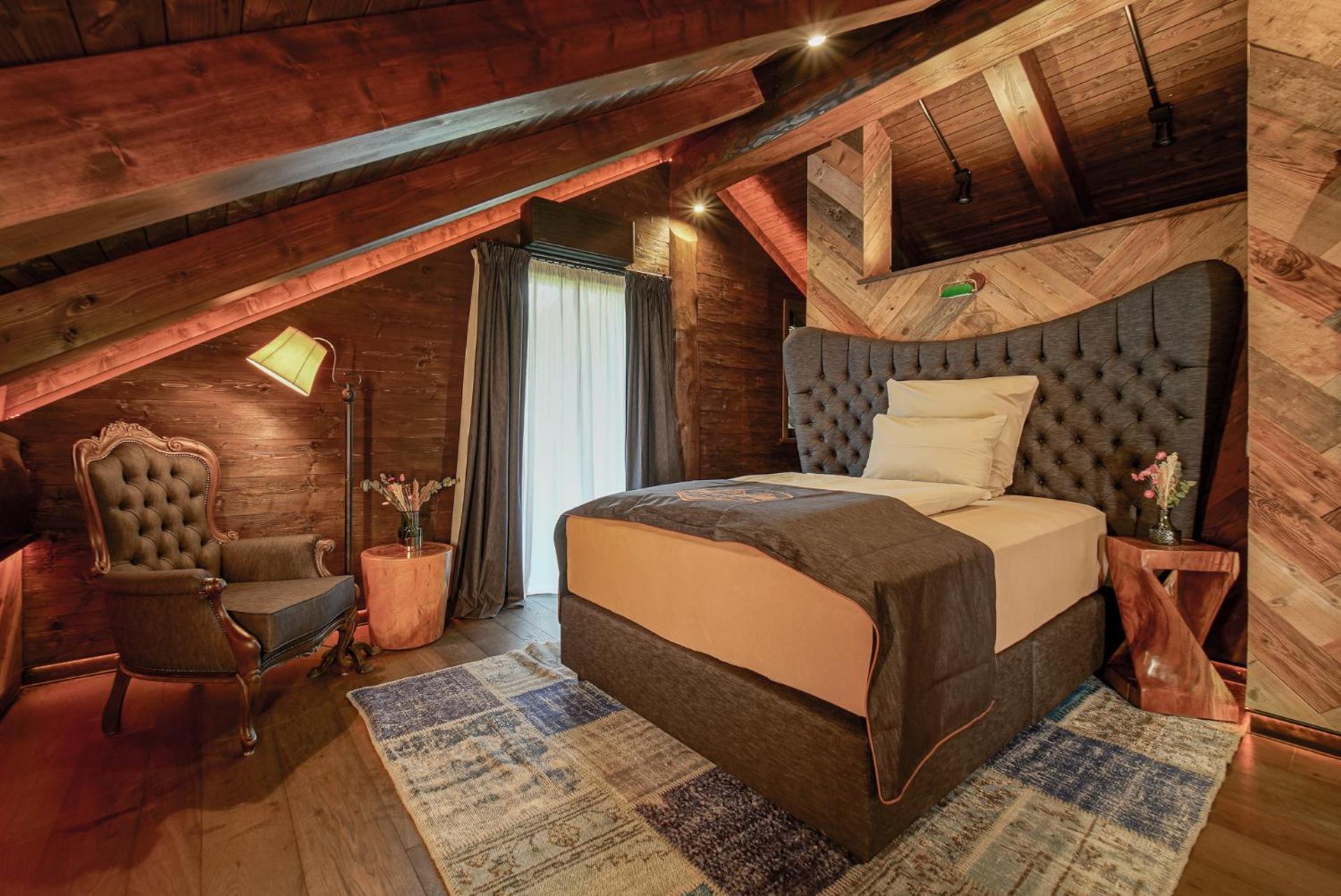 Deluxe Single Room with Balcony photo 1