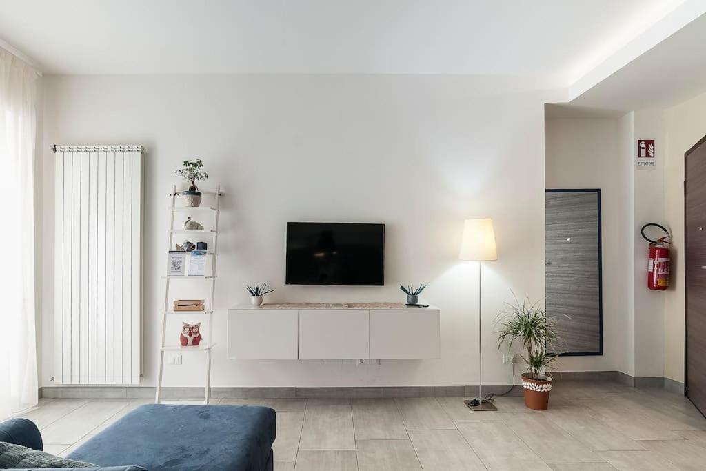 Two-Bedroom Apartment photo 2