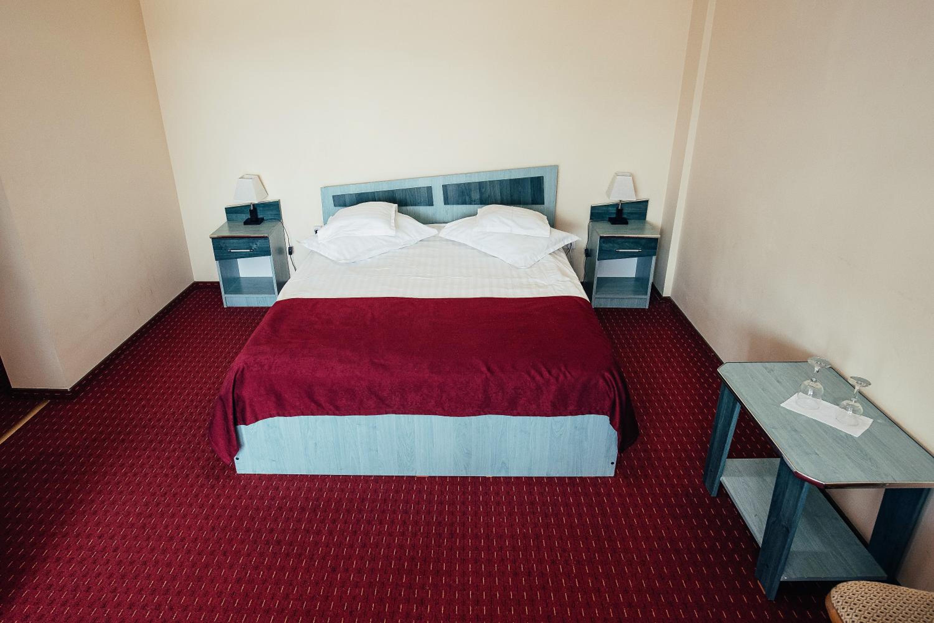 Standard Double Room - Photo 5