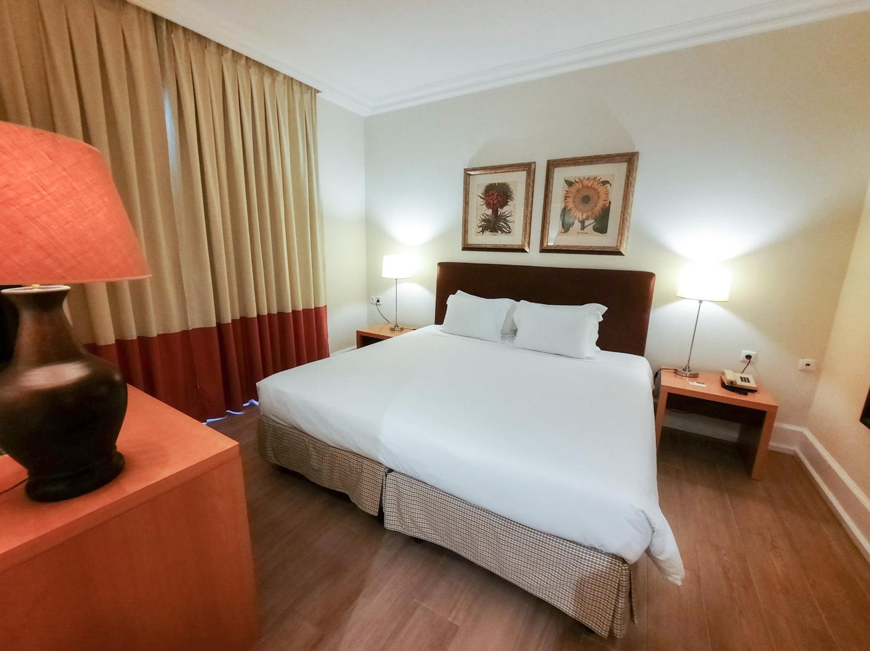 Double Room - Photo 6